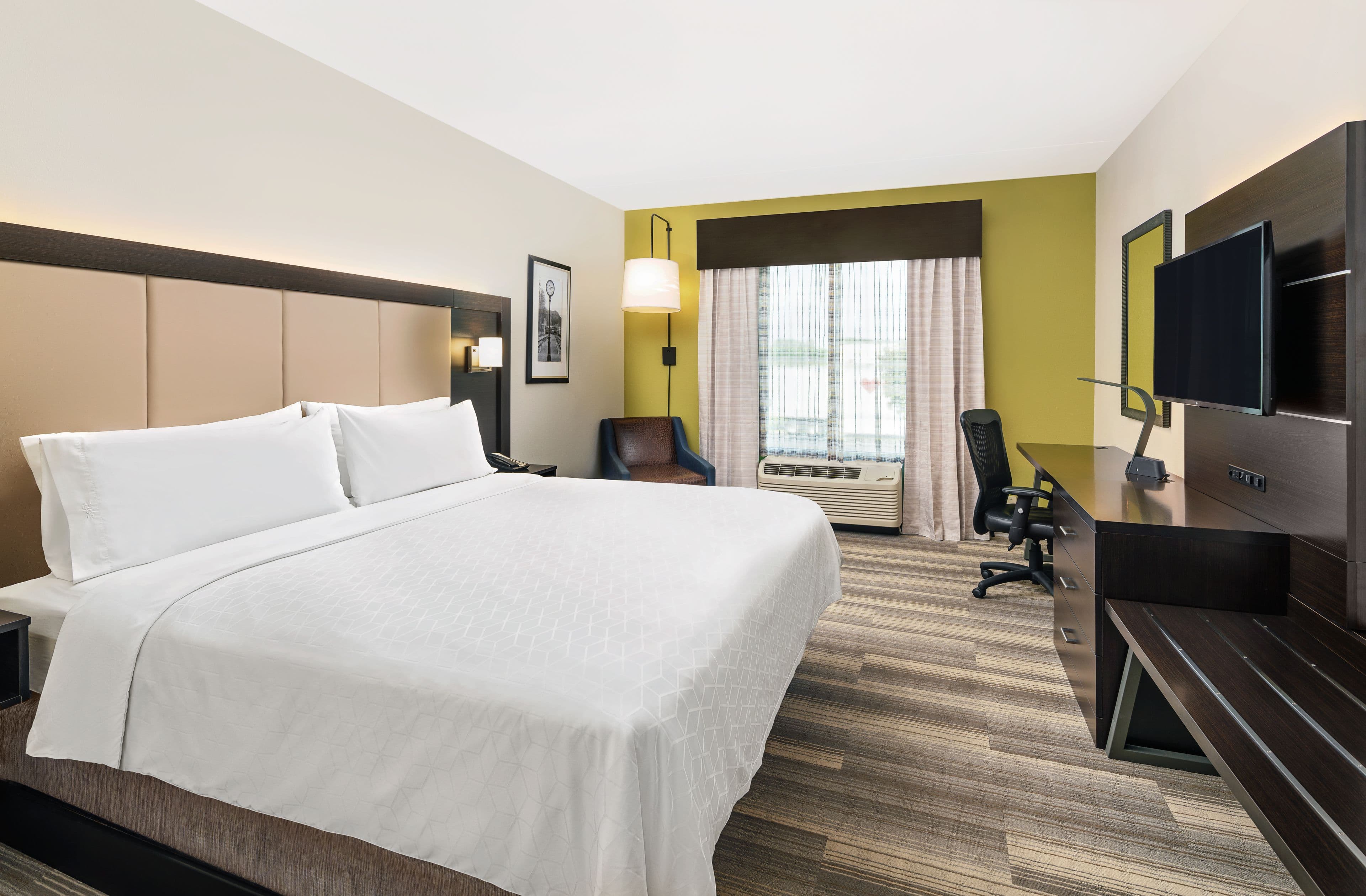 Holiday Inn Express & Suites Florence I-95 @ Hwy 327 - Image 4