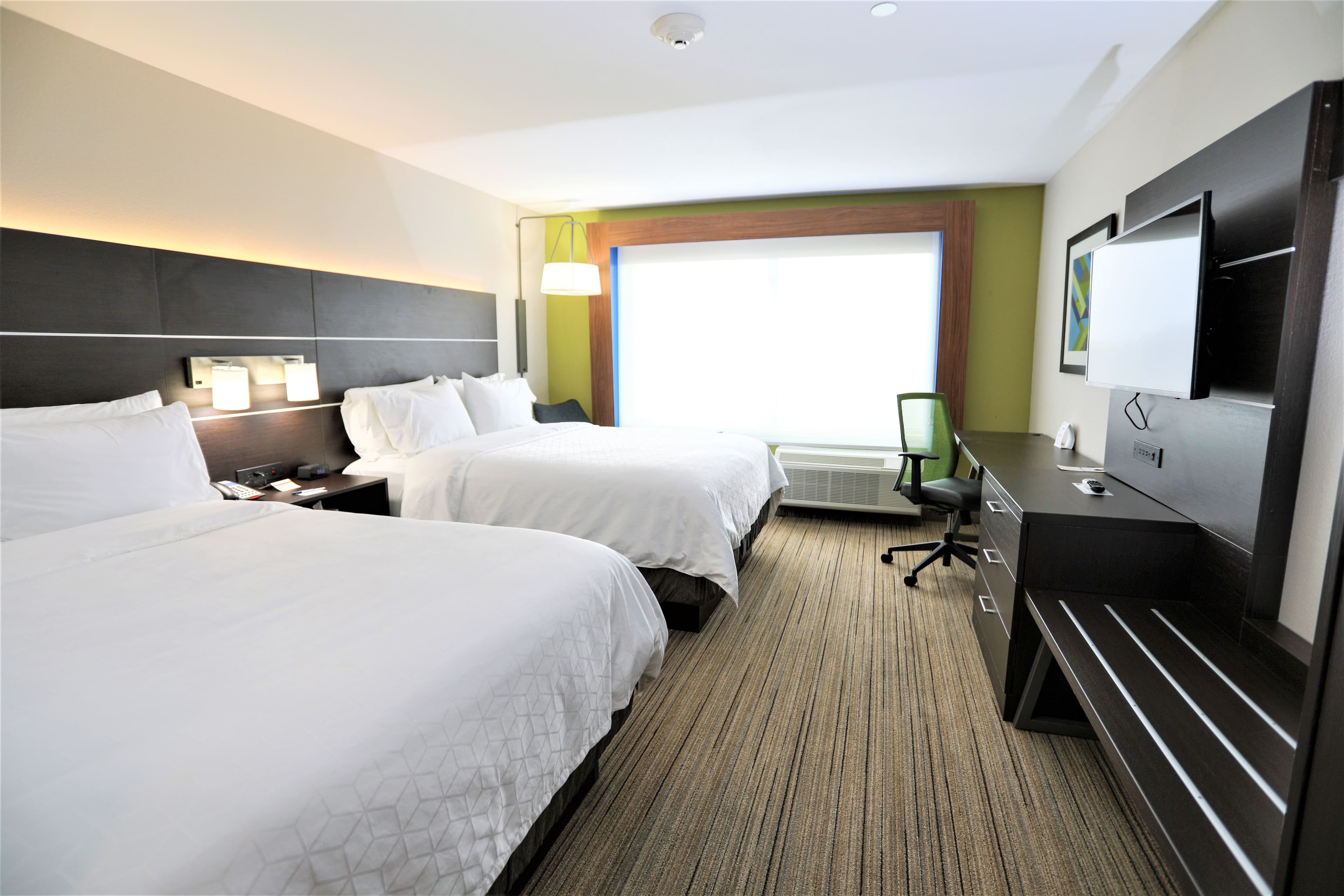 Holiday Inn Express & Suites Forney — 16