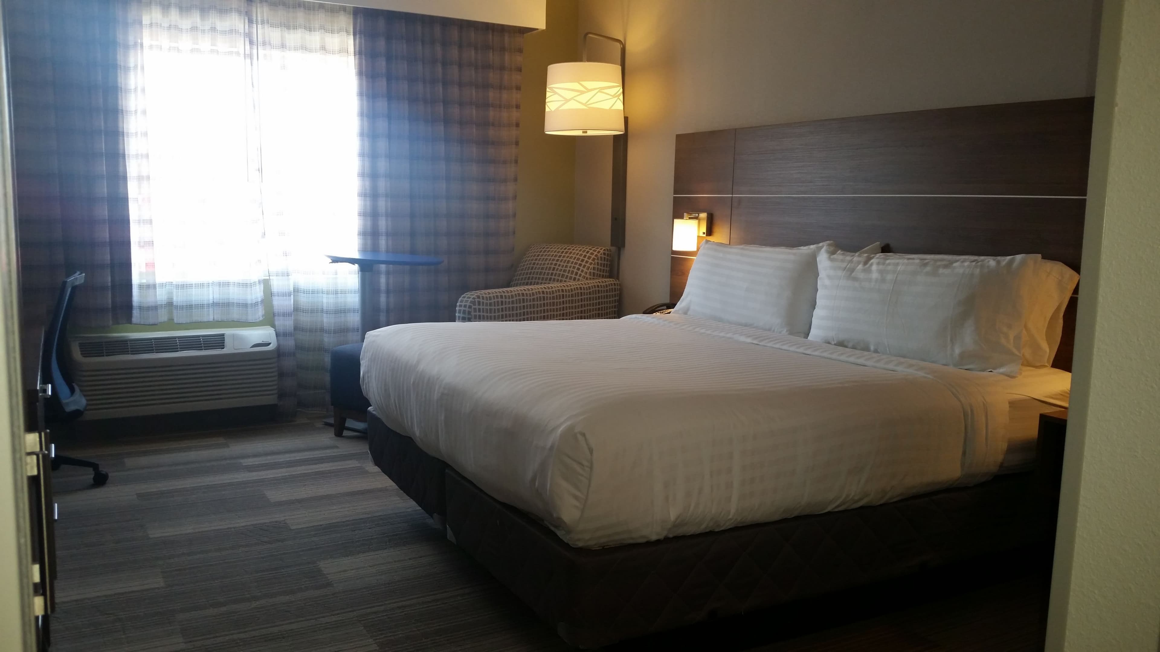 Holiday Inn Express & Suites Fort Mill — 6