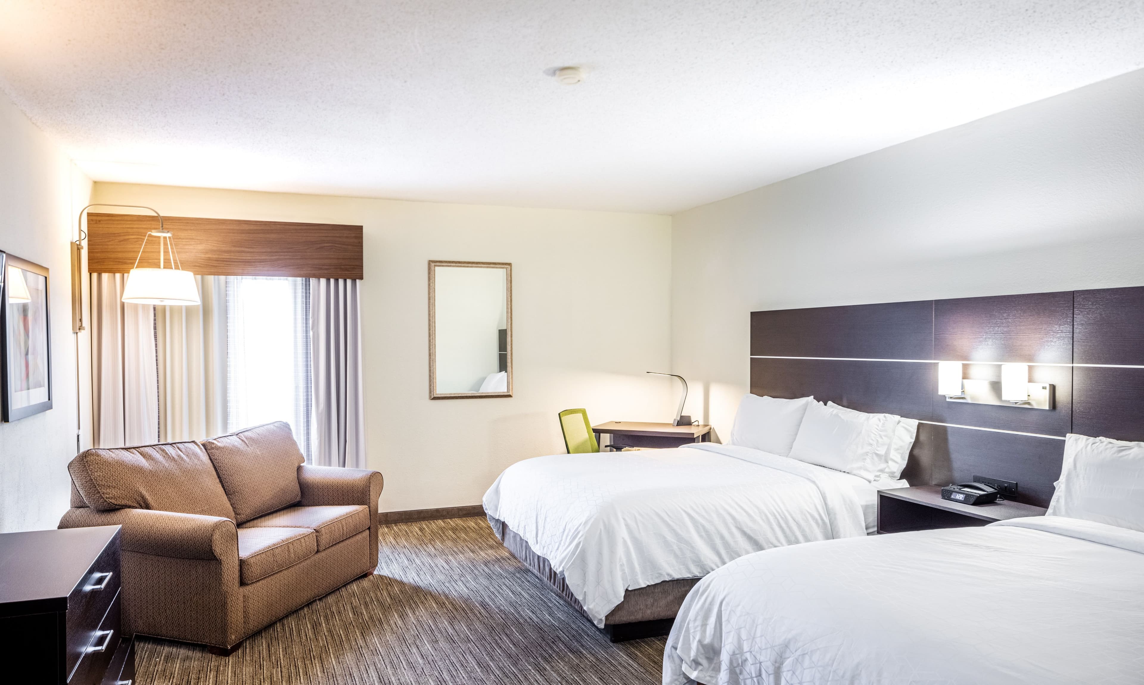 Holiday Inn Express & Suites Fort Payne — 16