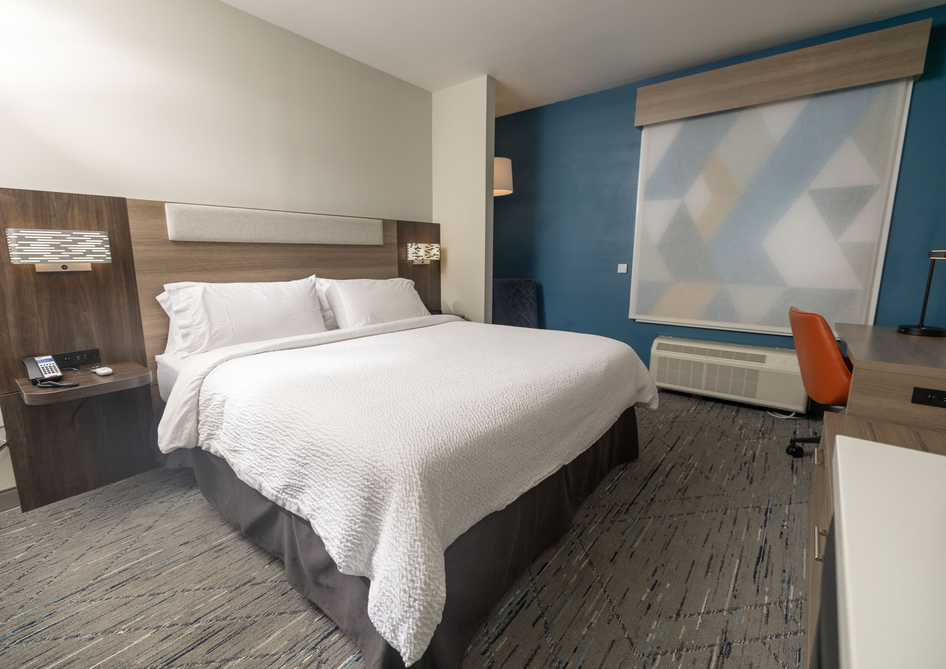Holiday Inn Express & Suites Frackville — 7