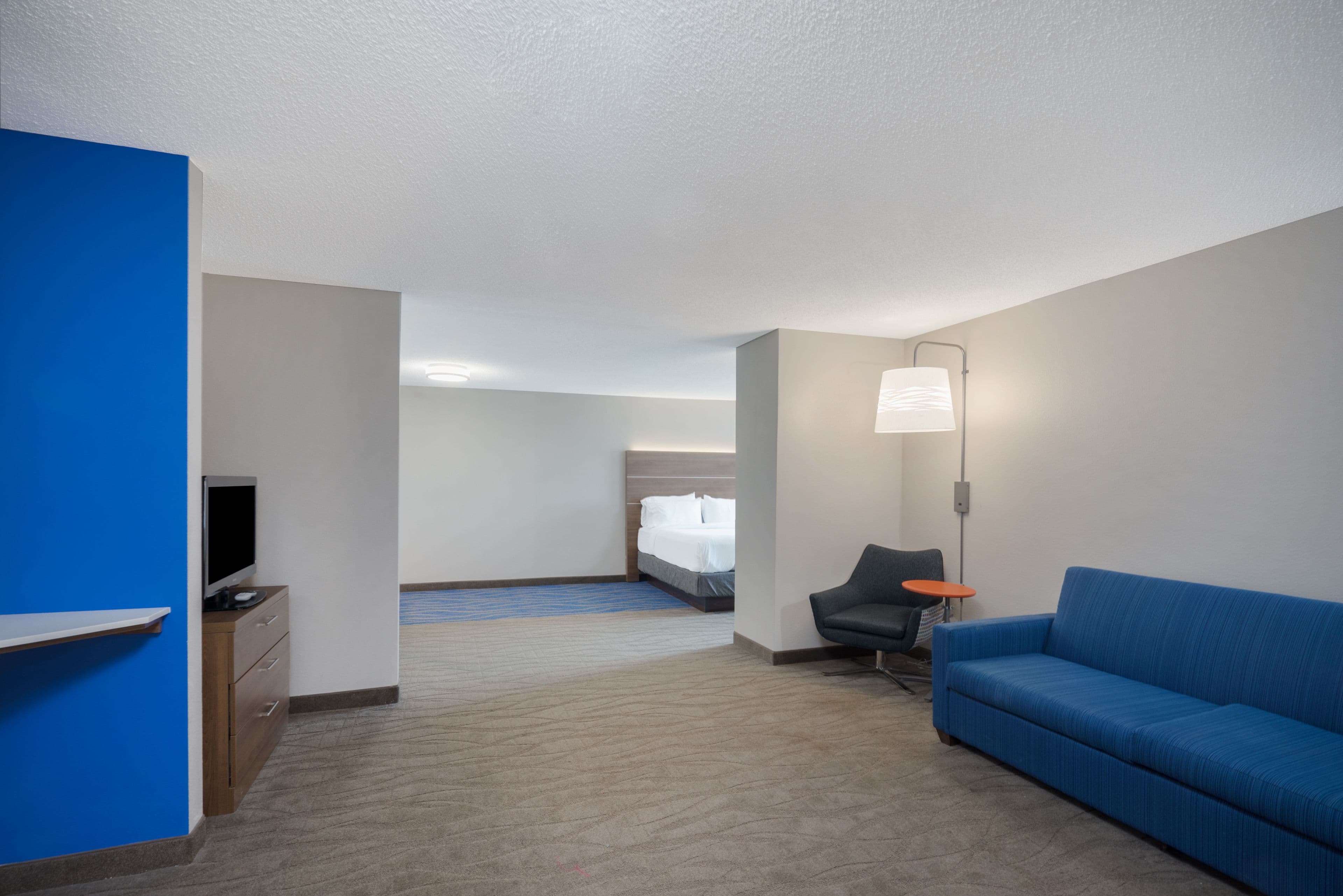 Holiday Inn Express & Suites Frankfort — 17