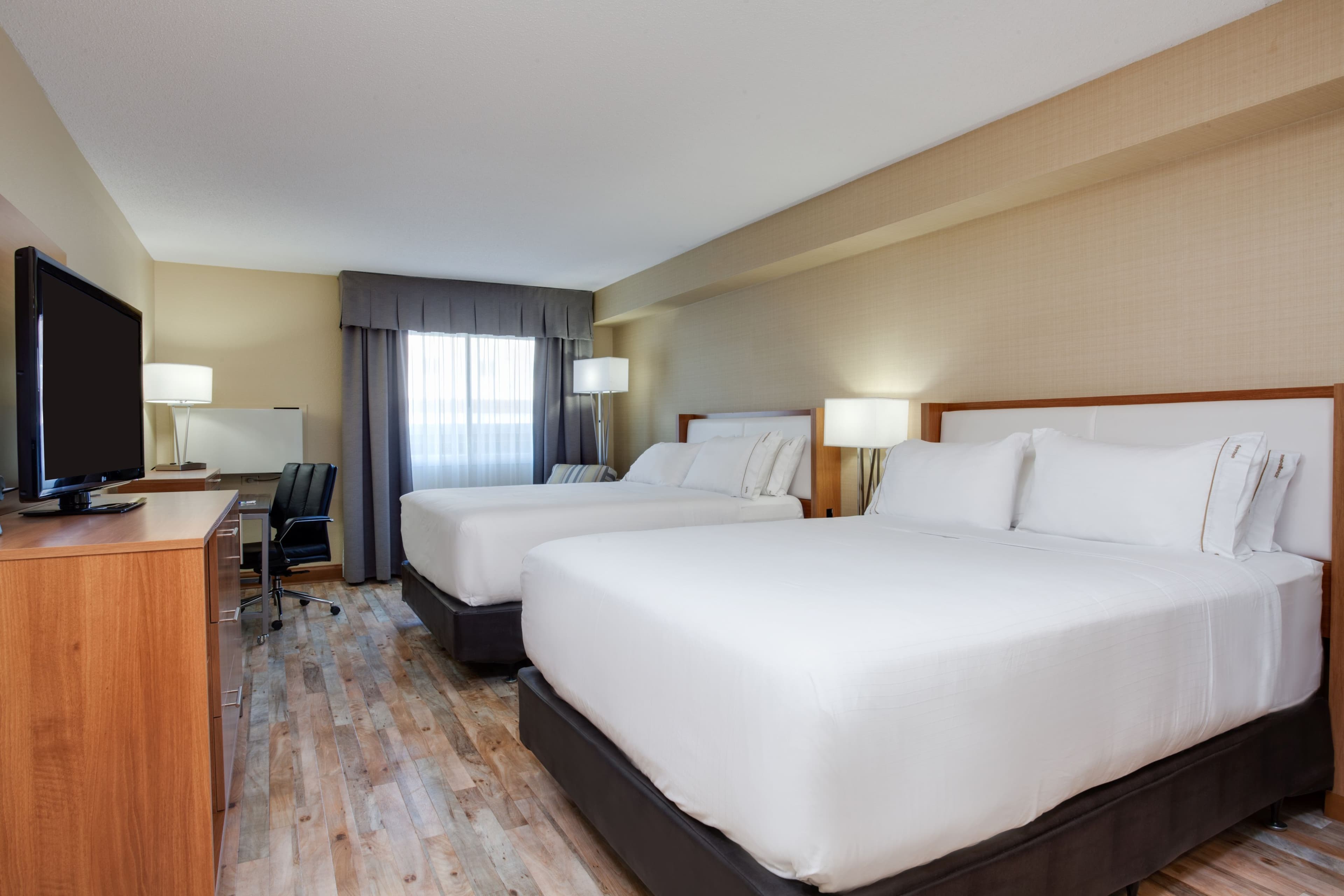 Holiday Inn Express & Suites Fredericton — 10