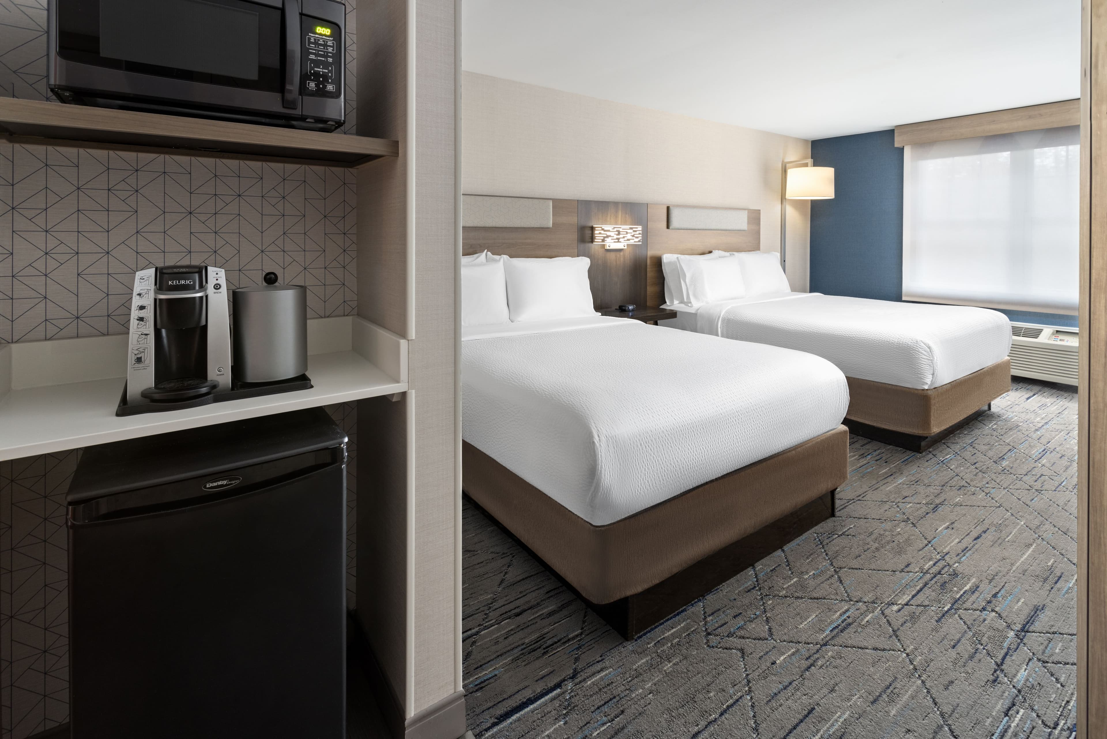Holiday Inn Express & Suites Freeport - Brunswick Area — 18