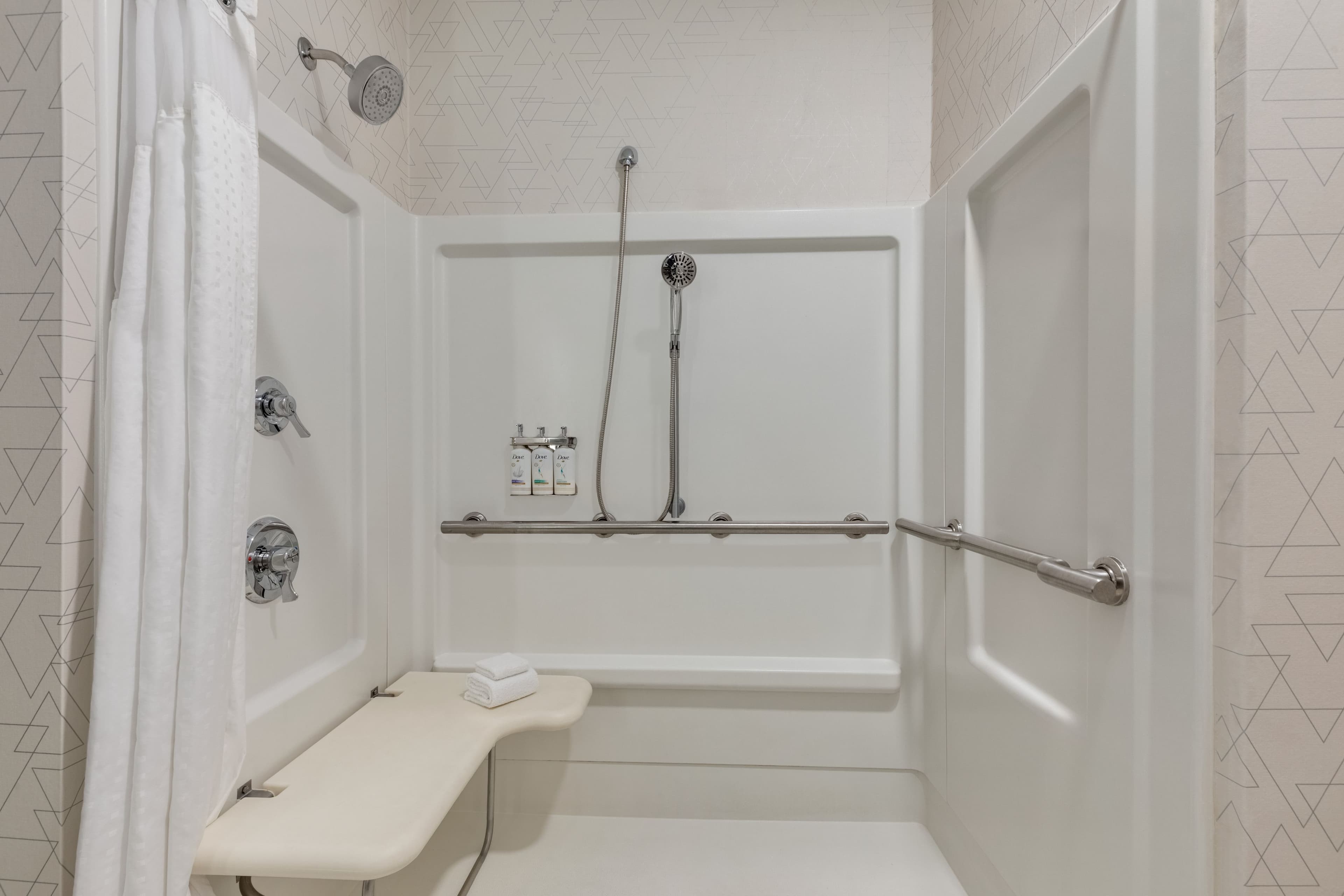 Holiday Inn Express & Suites North Fremont — 12