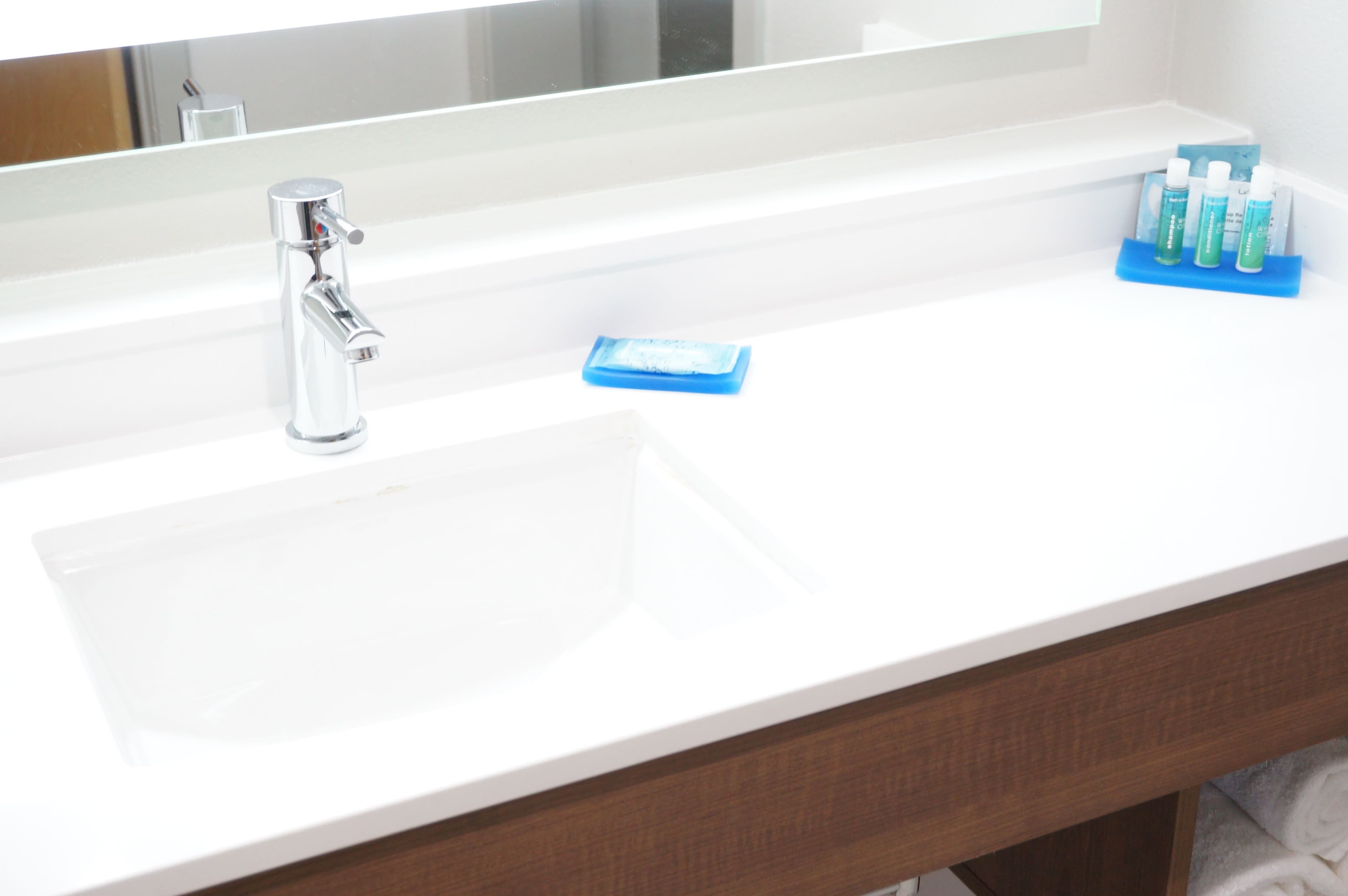 Holiday Inn Express & Suites Fremont - Milpitas Central — 10