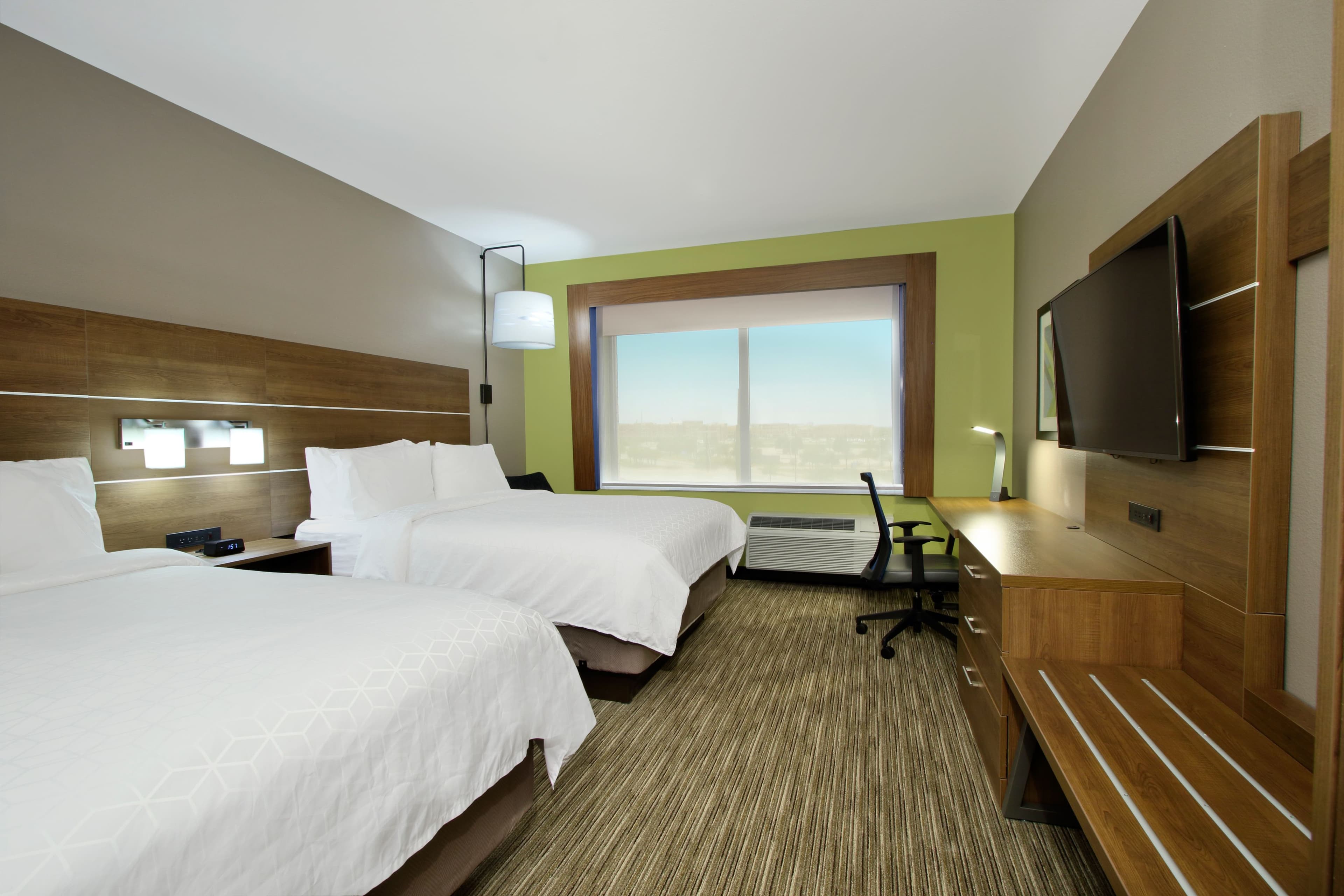 Holiday Inn Express & Suites Dallas-Frisco NW Toyota Stdm — 18