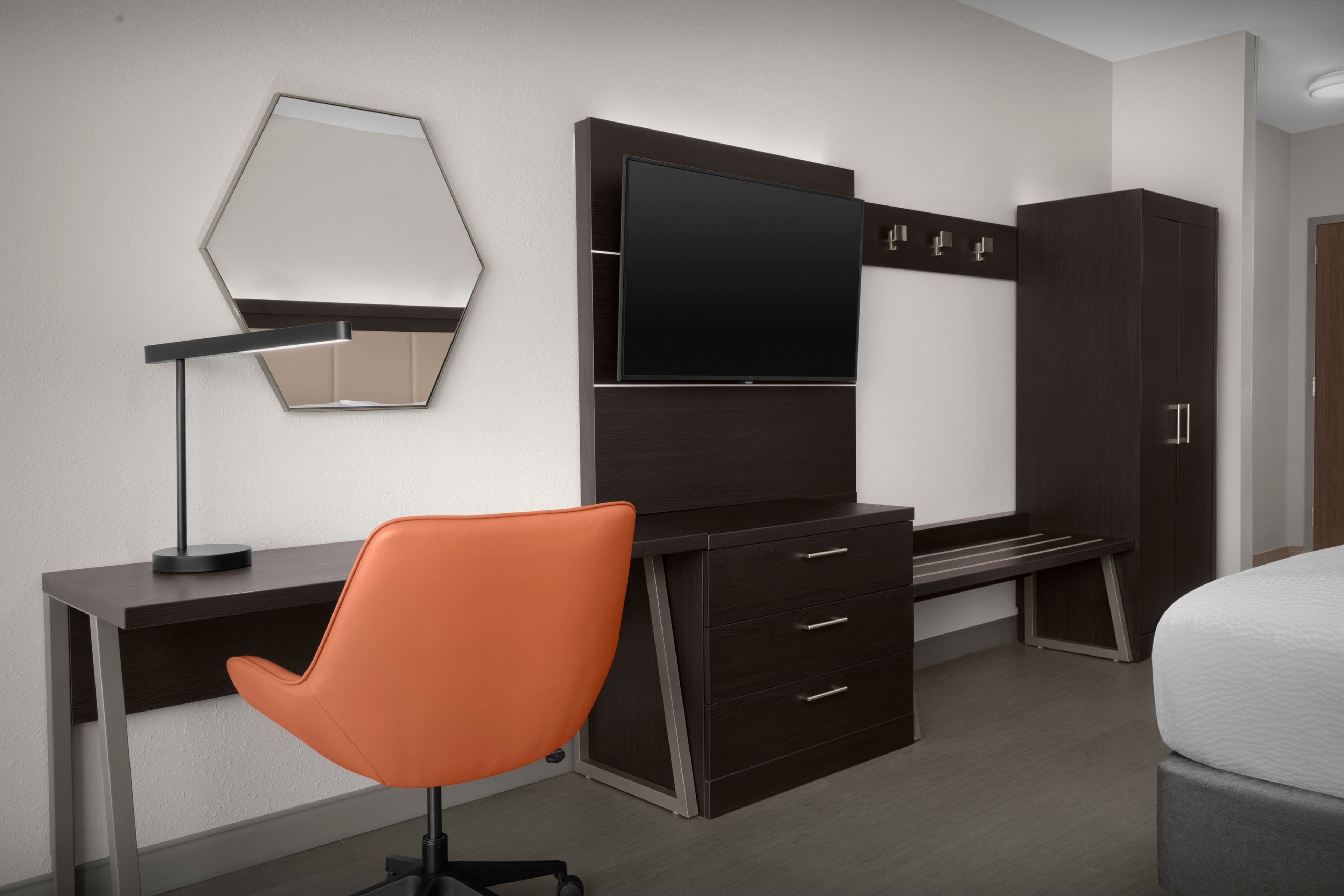 Holiday Inn Express & Suites Birmingham North - Fultondale — 14