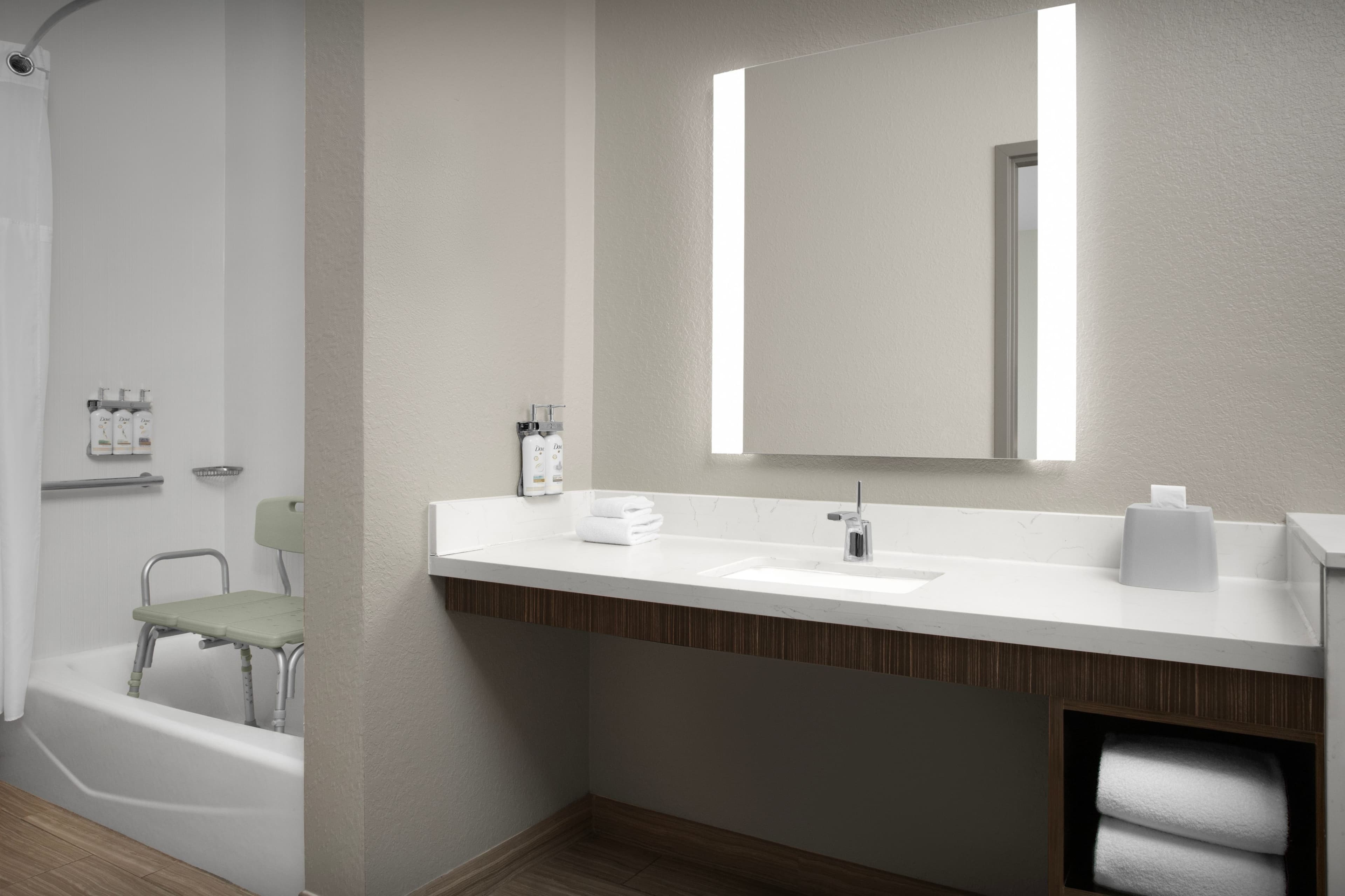 Holiday Inn Express & Suites Birmingham North - Fultondale — 21