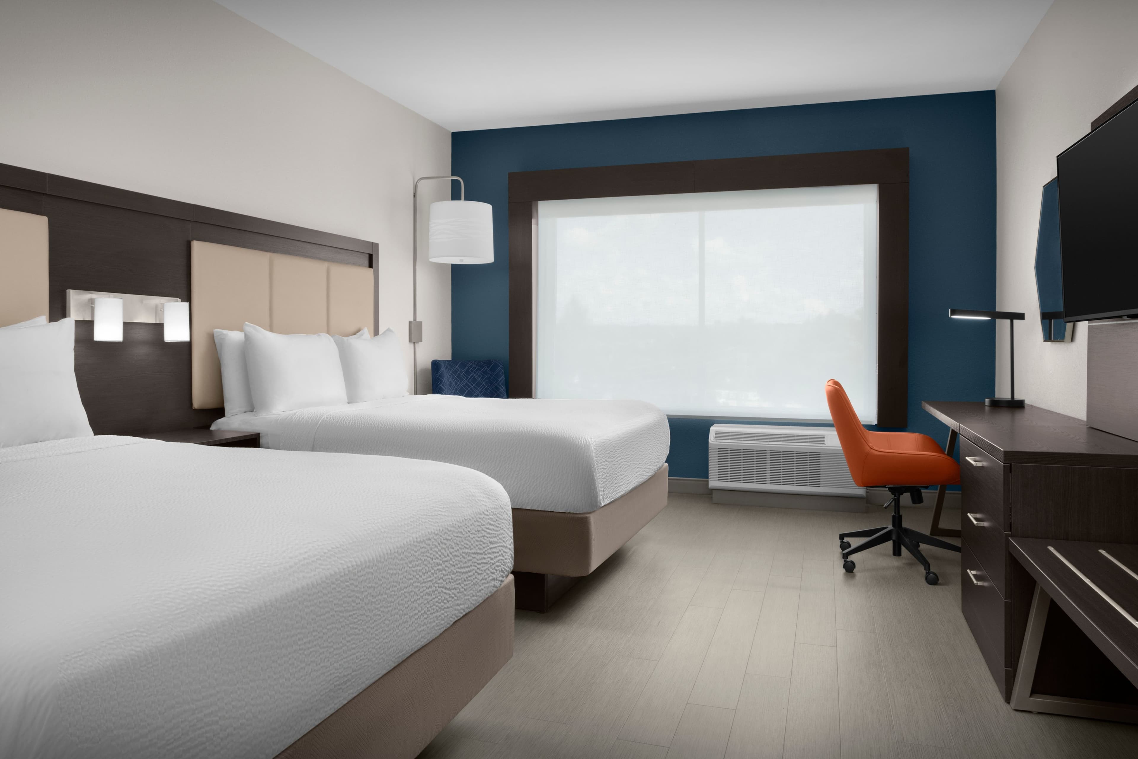 Holiday Inn Express & Suites Birmingham North - Fultondale — 33