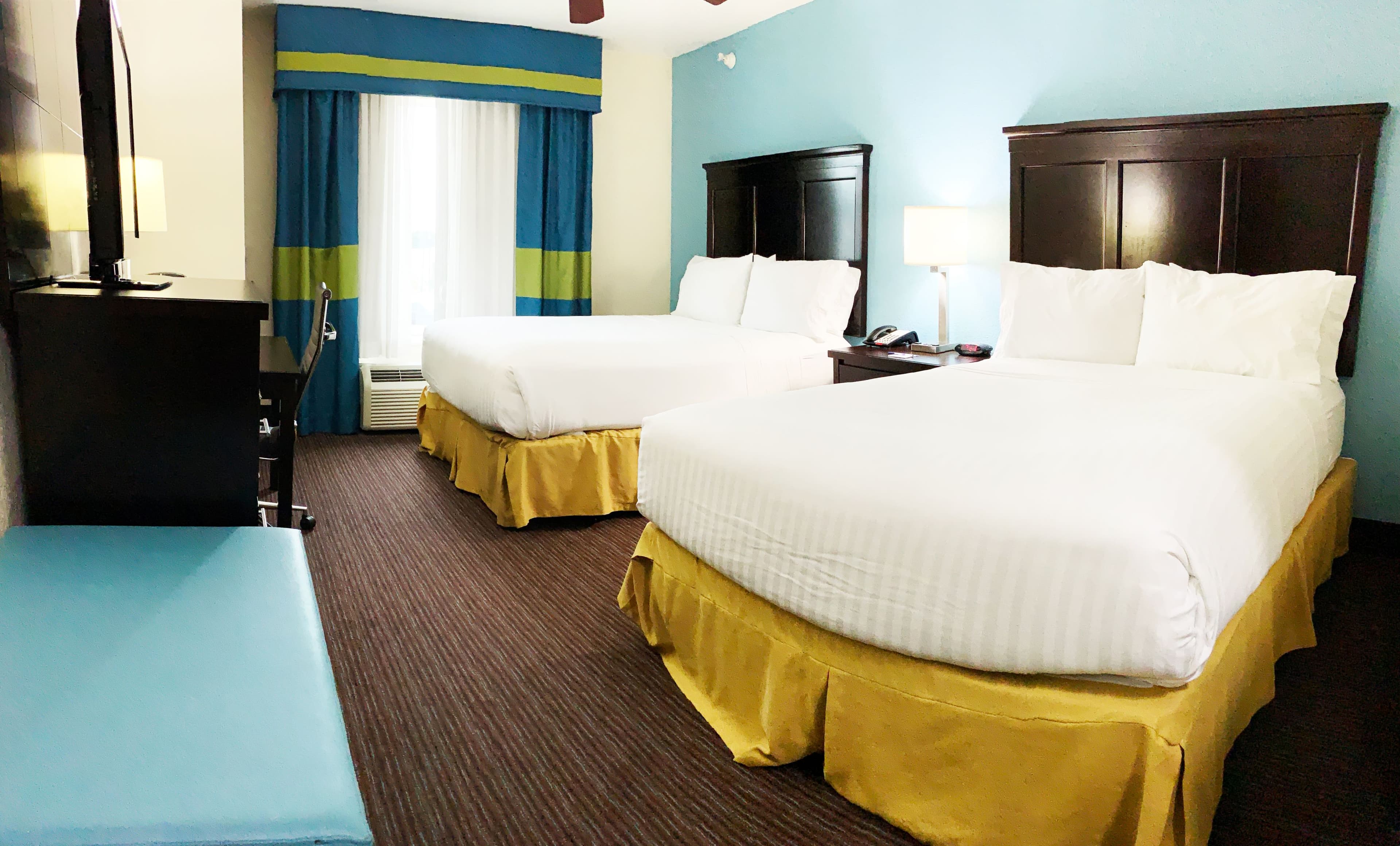 Holiday Inn Express & Suites Gainesville — 15
