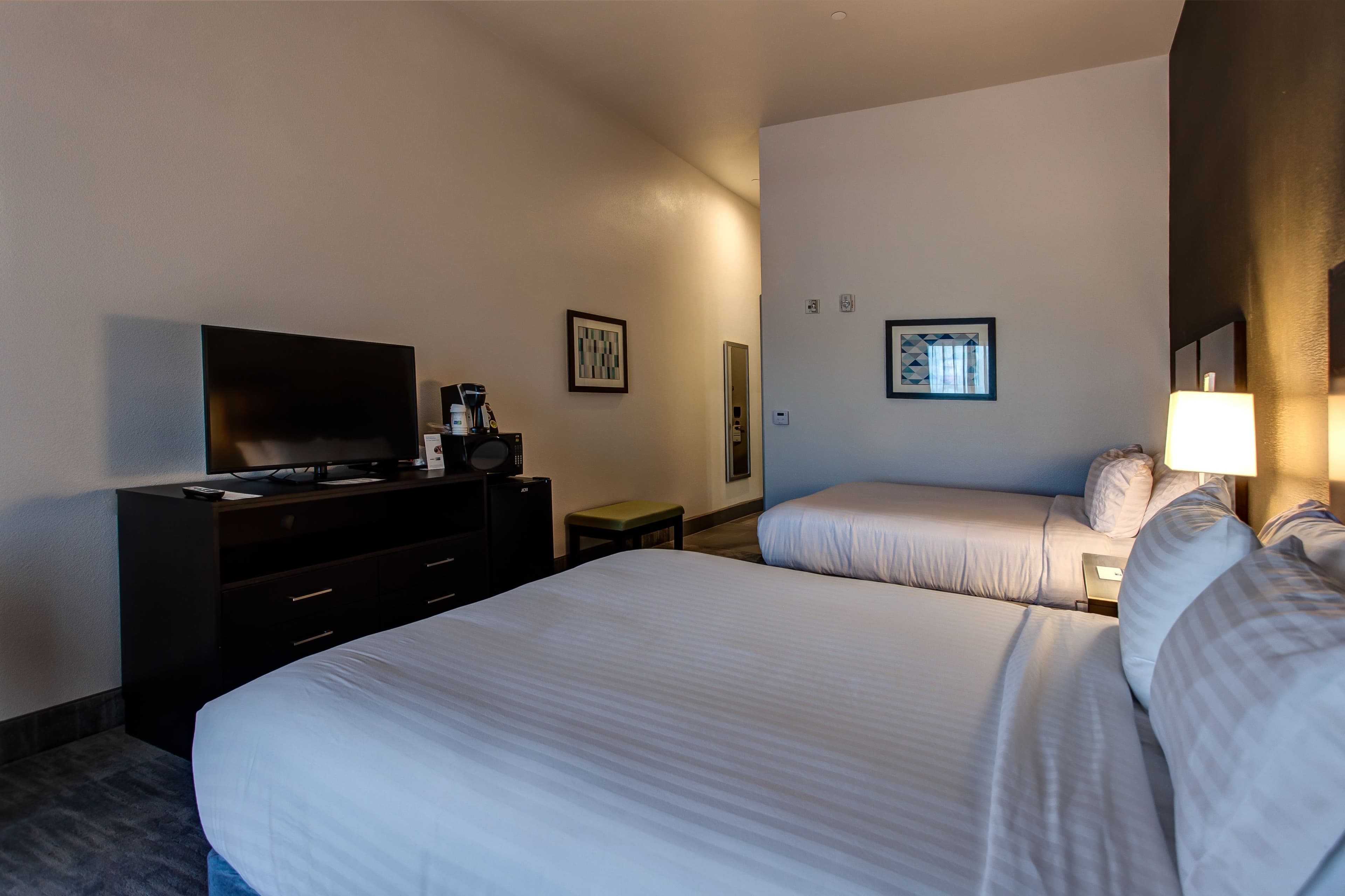 Holiday Inn Express & Suites Gatesville - N. Ft Hood — 14