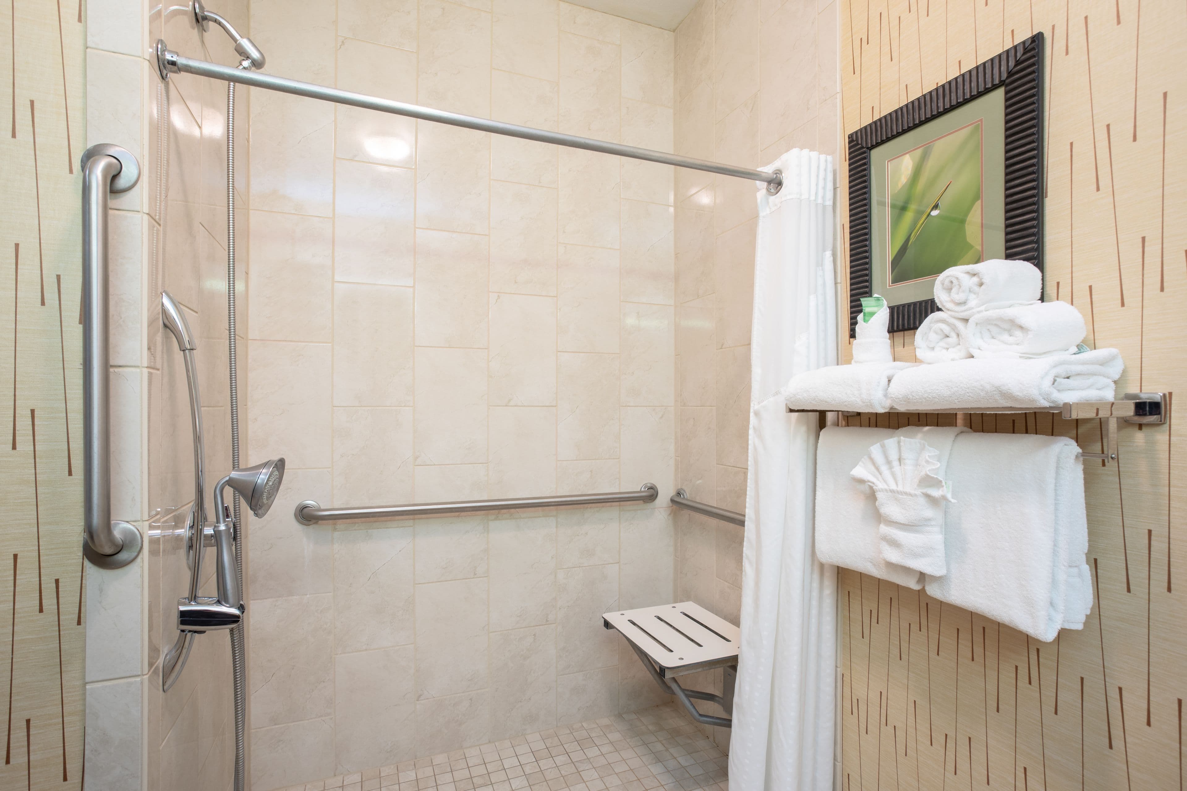 Holiday Inn Express & Suites Gillette — 17