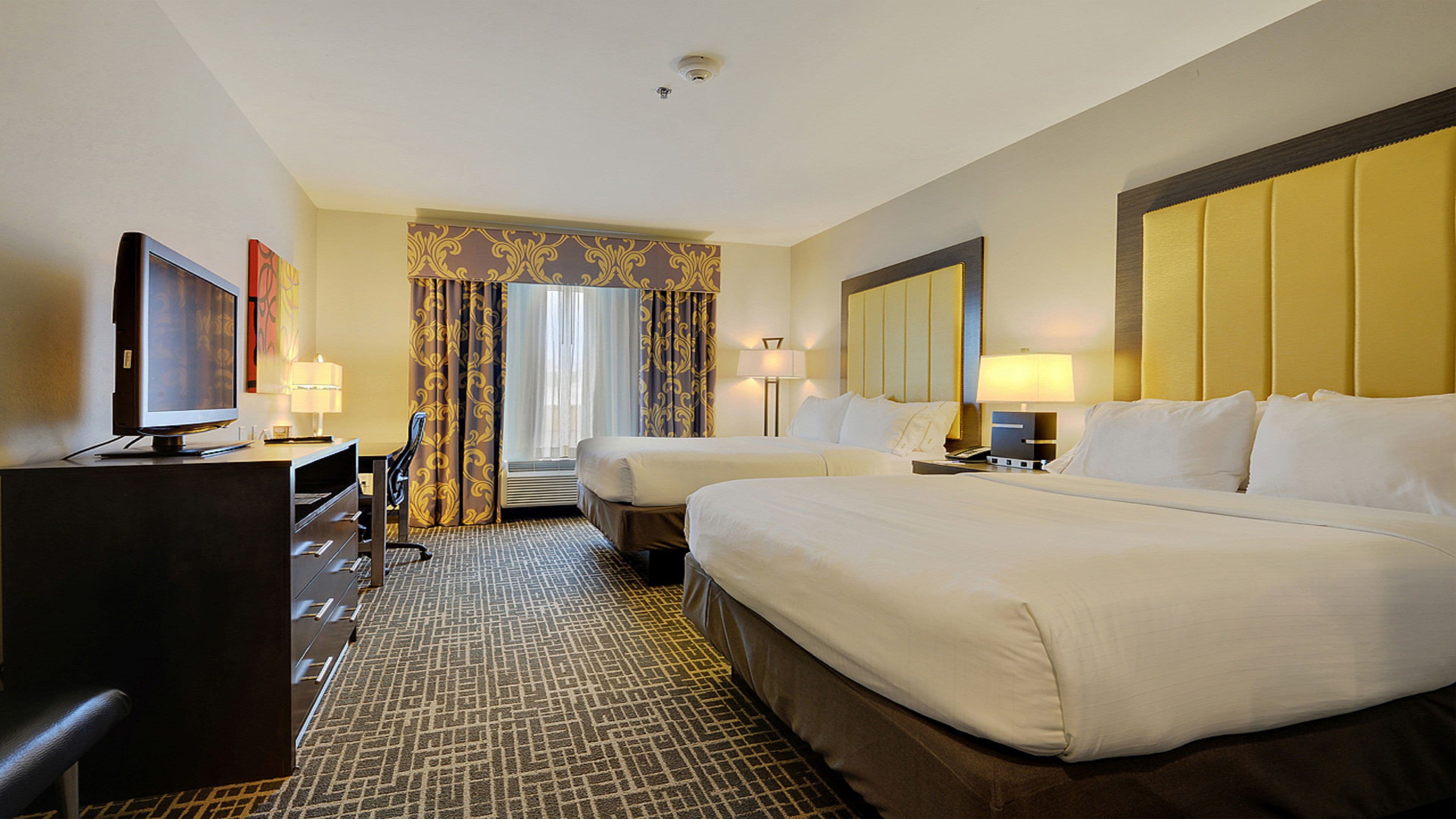 Holiday Inn Express & Suites Gonzales — 10