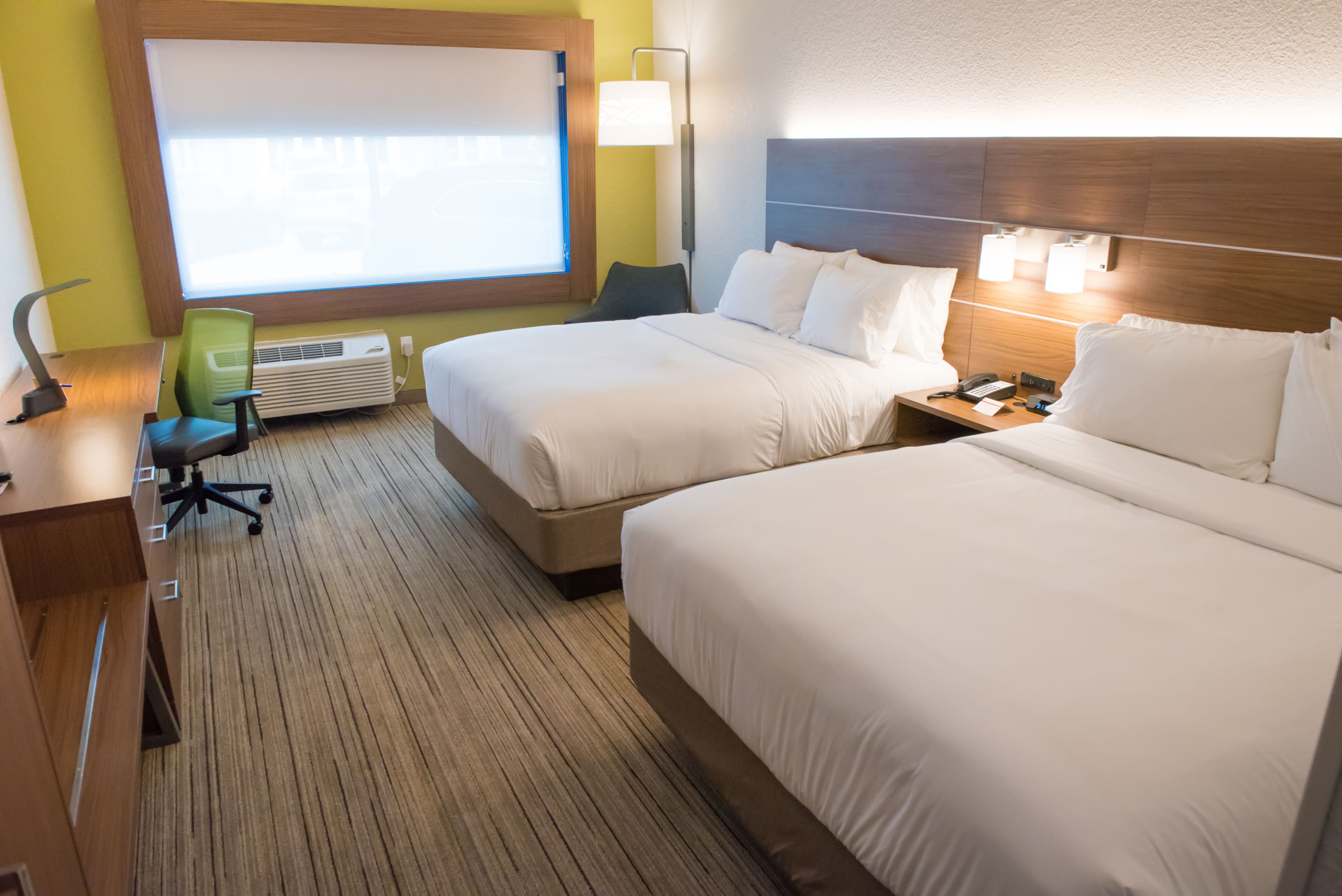 Holiday Inn Express & Suites Goshen — 11