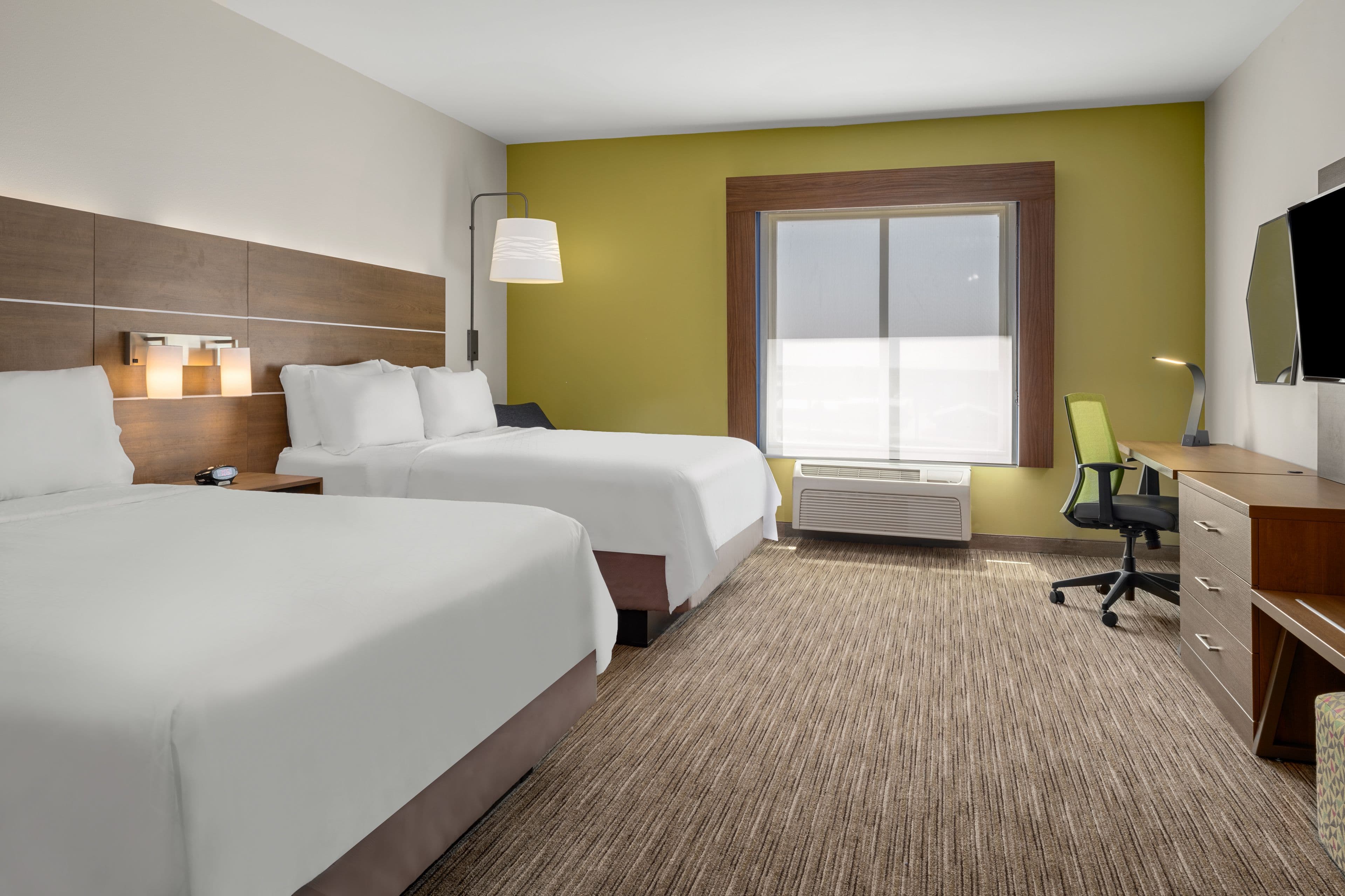 Holiday Inn Express & Suites Graham — 6