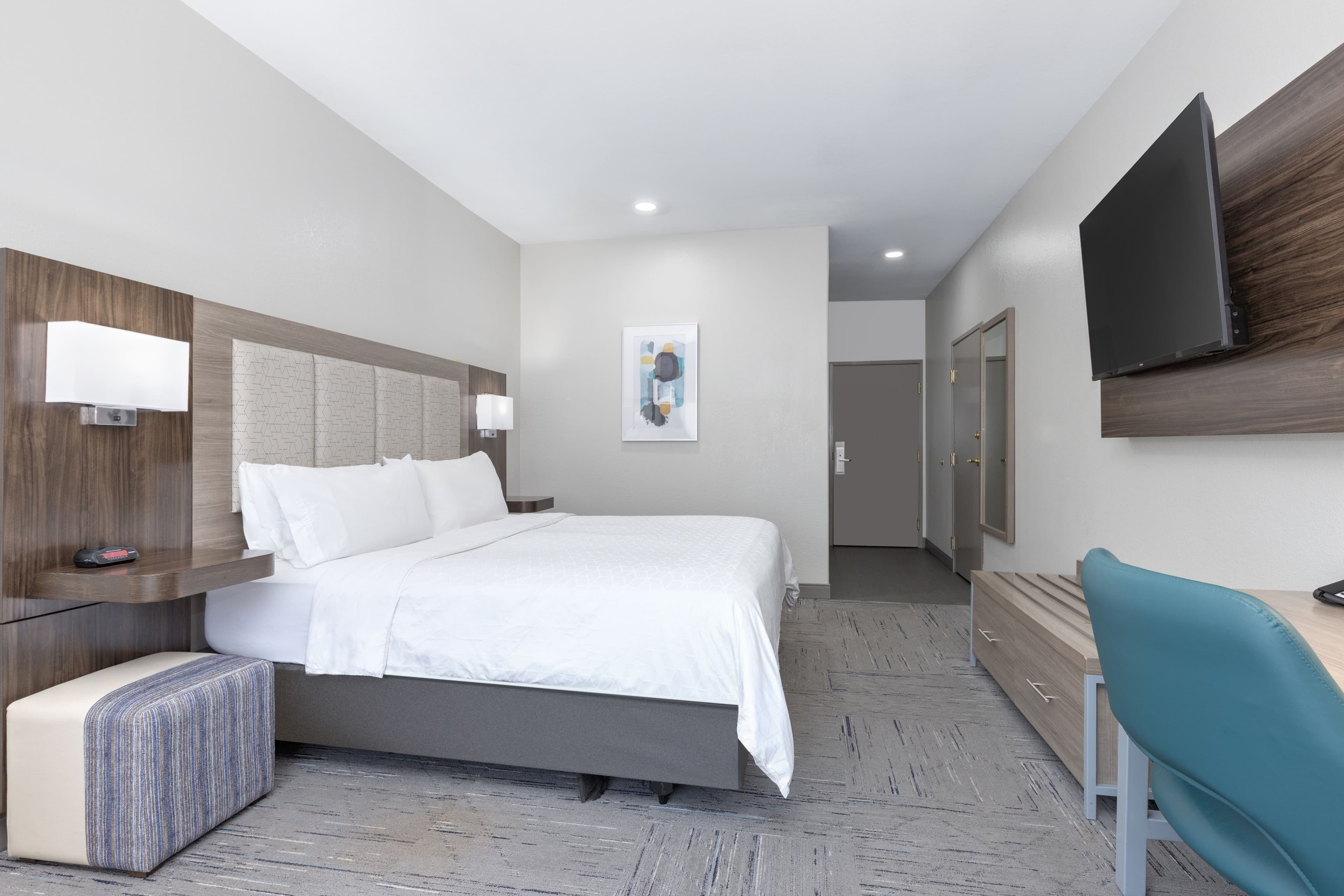 Holiday Inn Express & Suites Granbury — 7