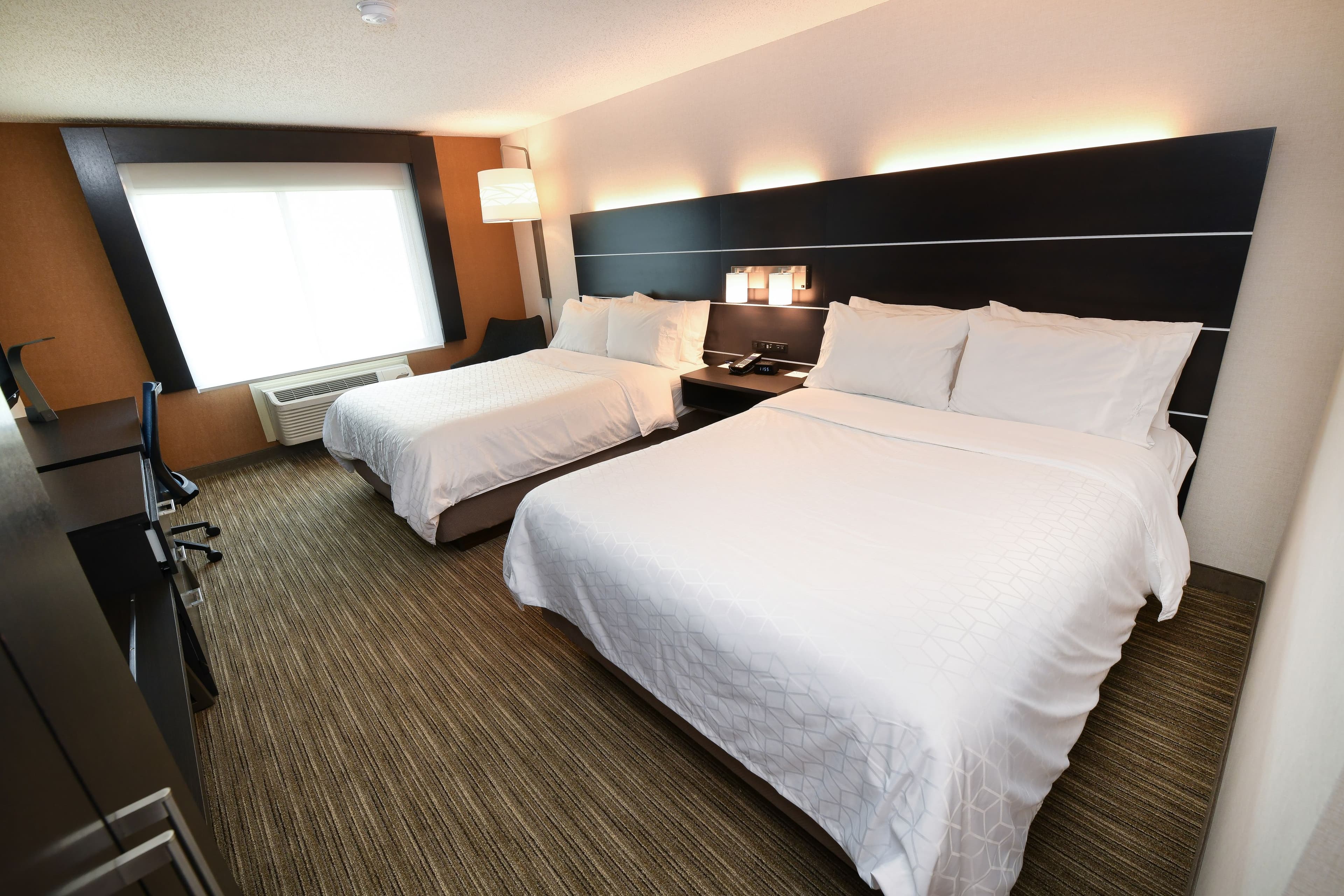 Holiday Inn Express & Suites Grand Forks — 22