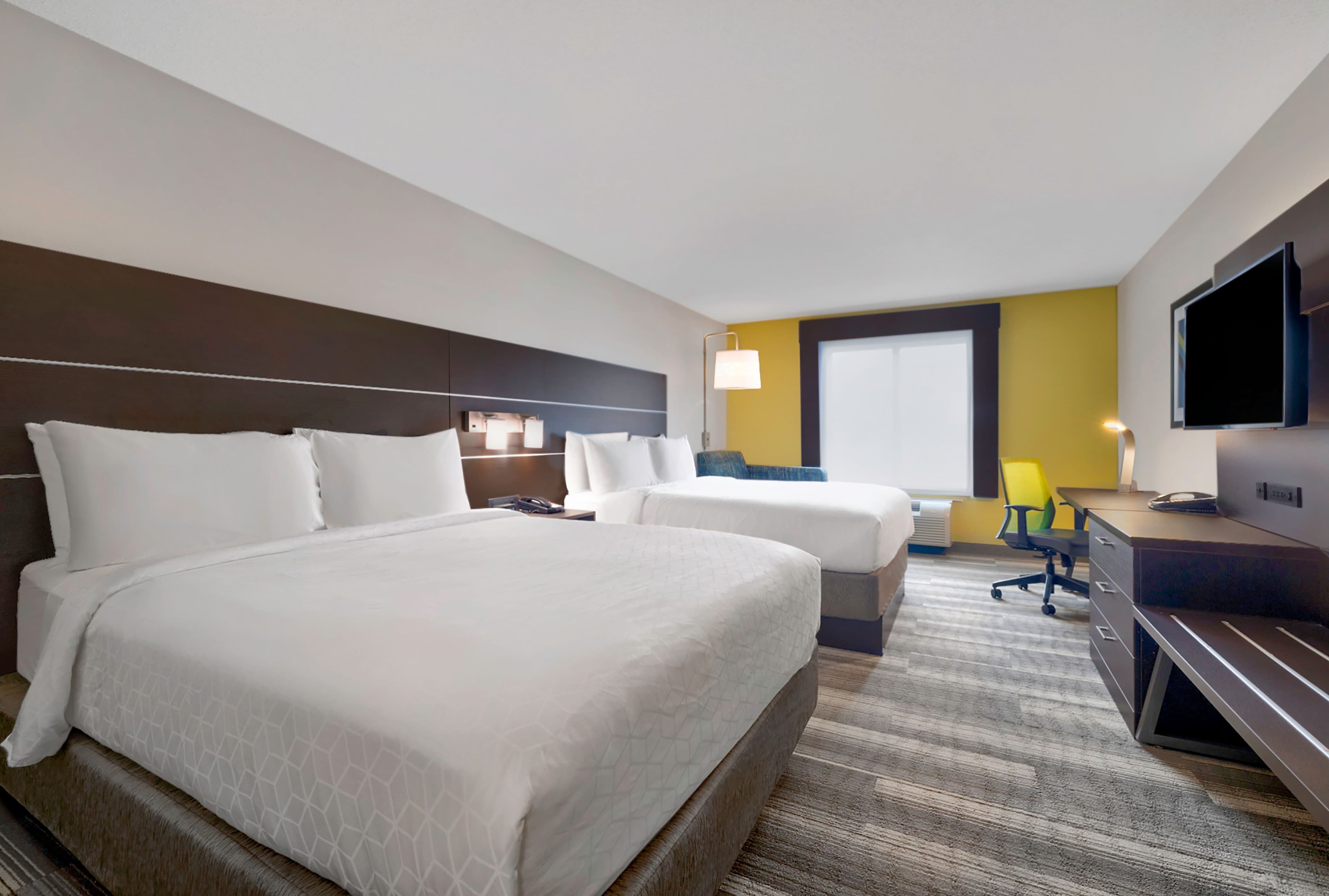 Holiday Inn Express & Suites Kansas City-Grandview — 13