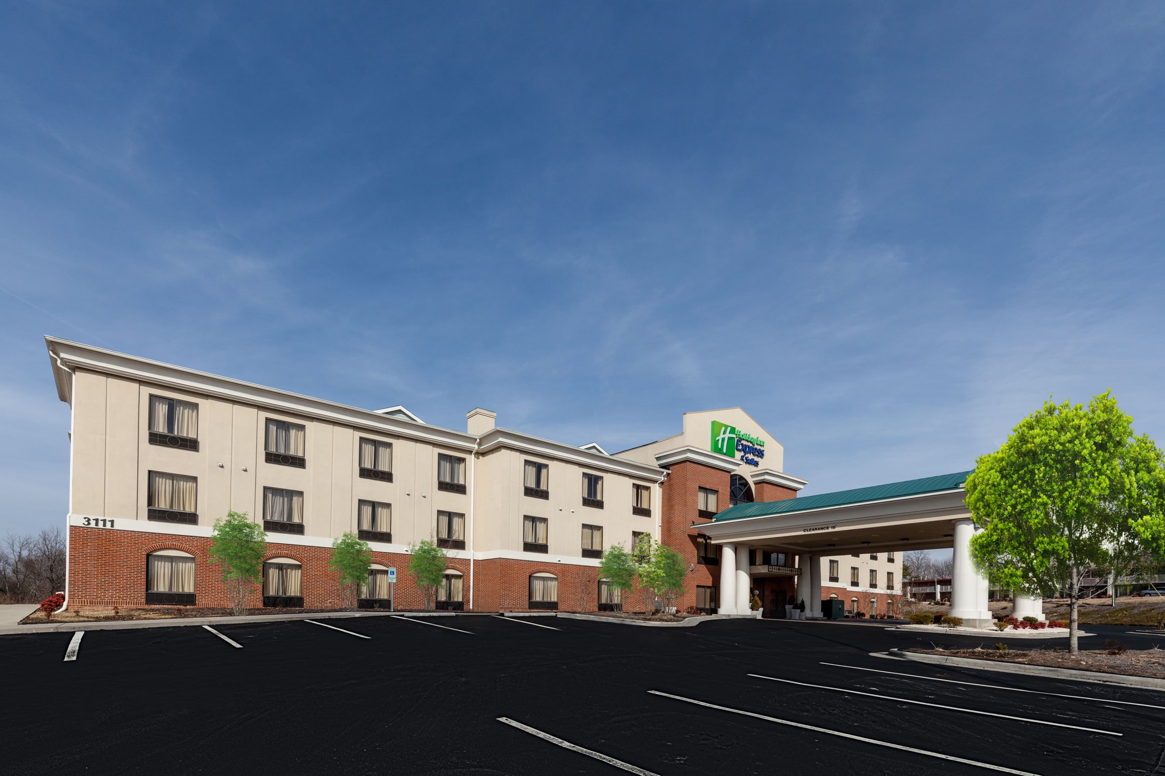 Holiday Inn Express & Suites Greensboro-East - Image 1