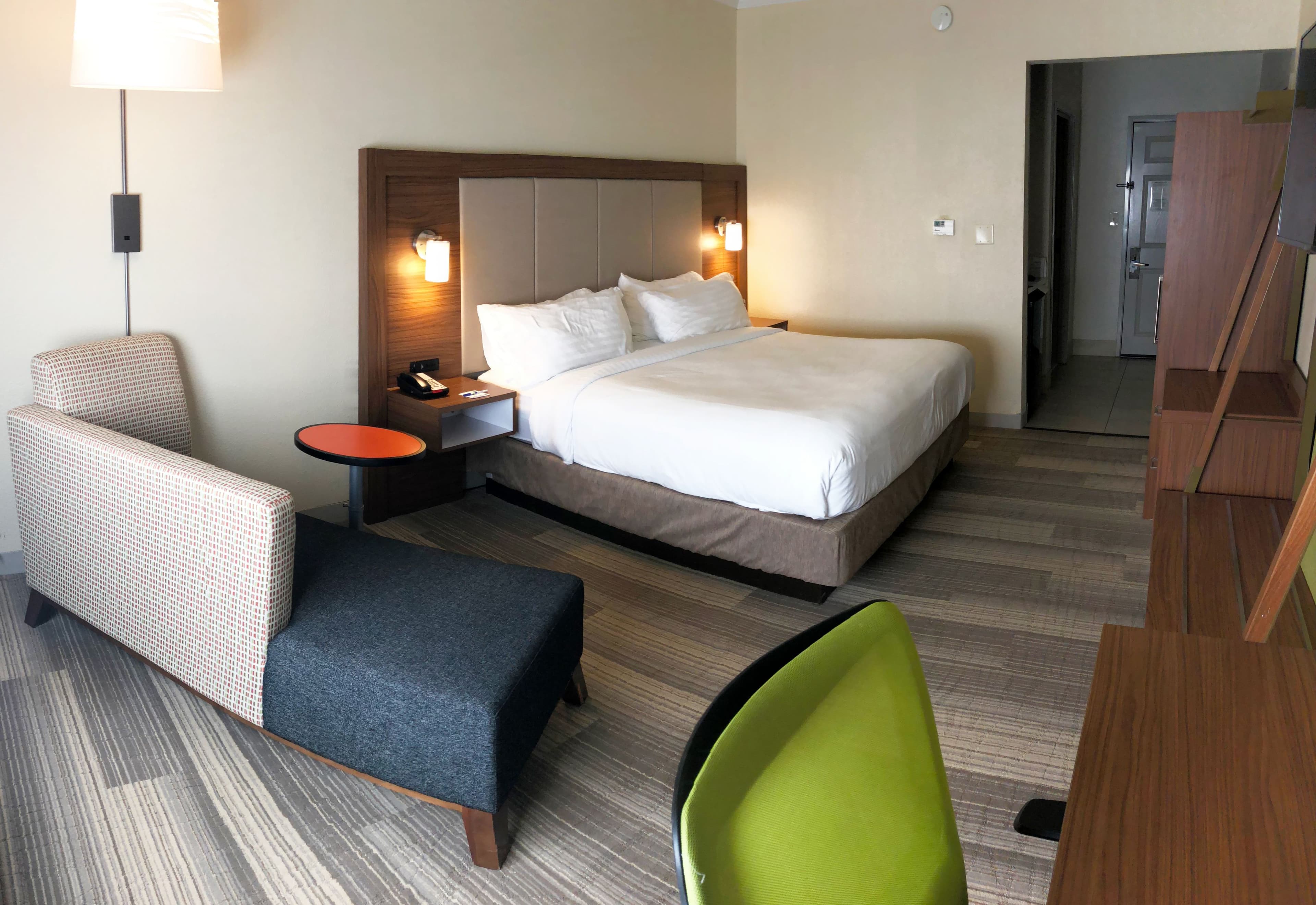 Holiday Inn Express & Suites Greenville — 7