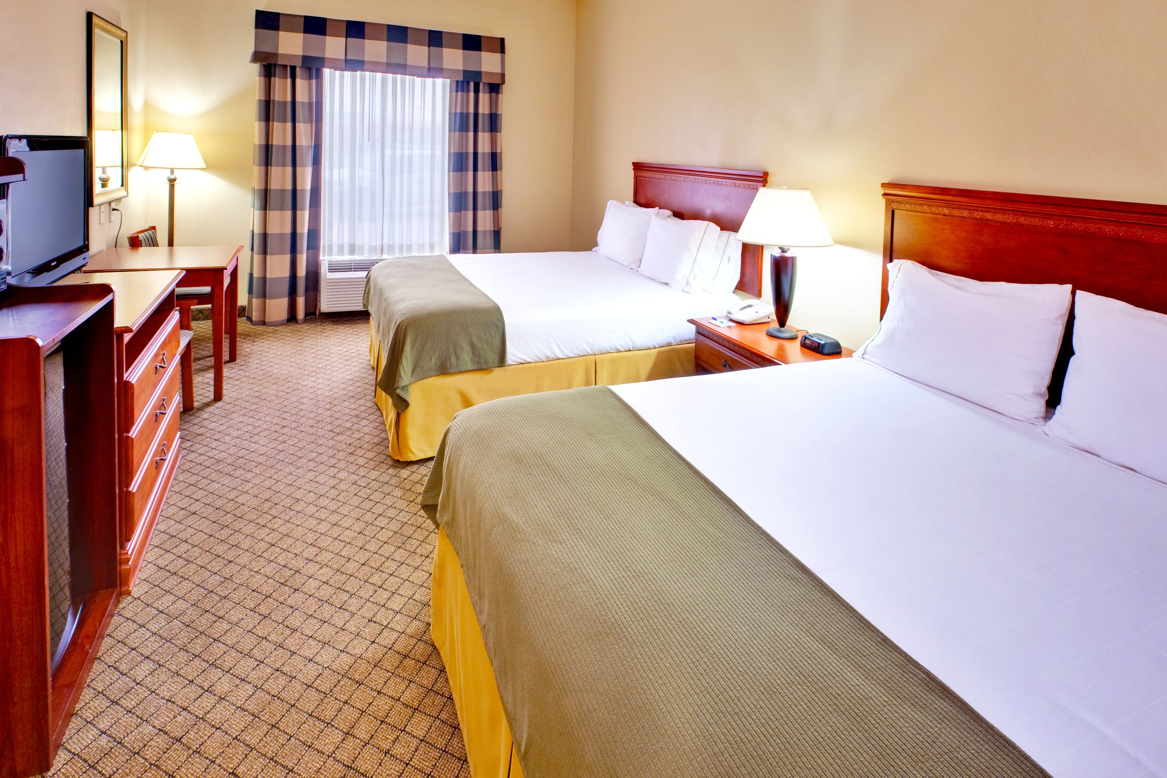 Holiday Inn Express & Suites Greenwood — 20