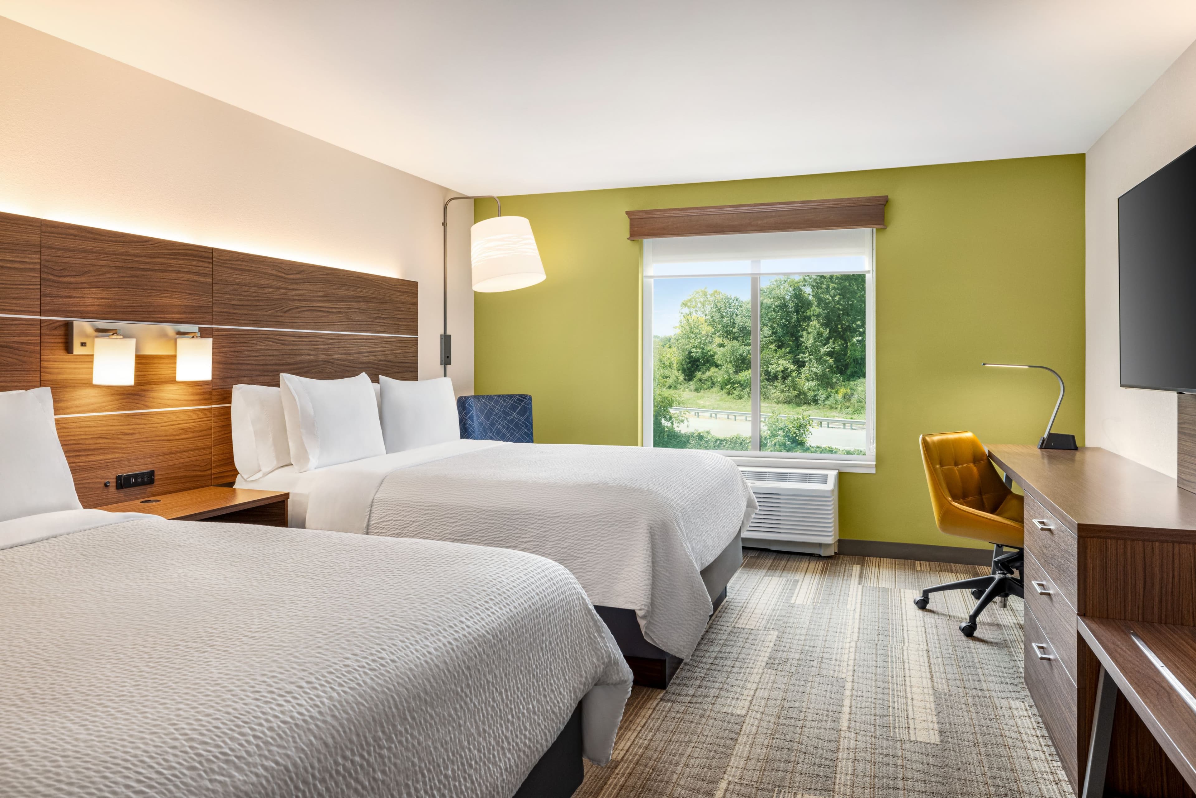 Holiday Inn Express & Suites Hagerstown — 20
