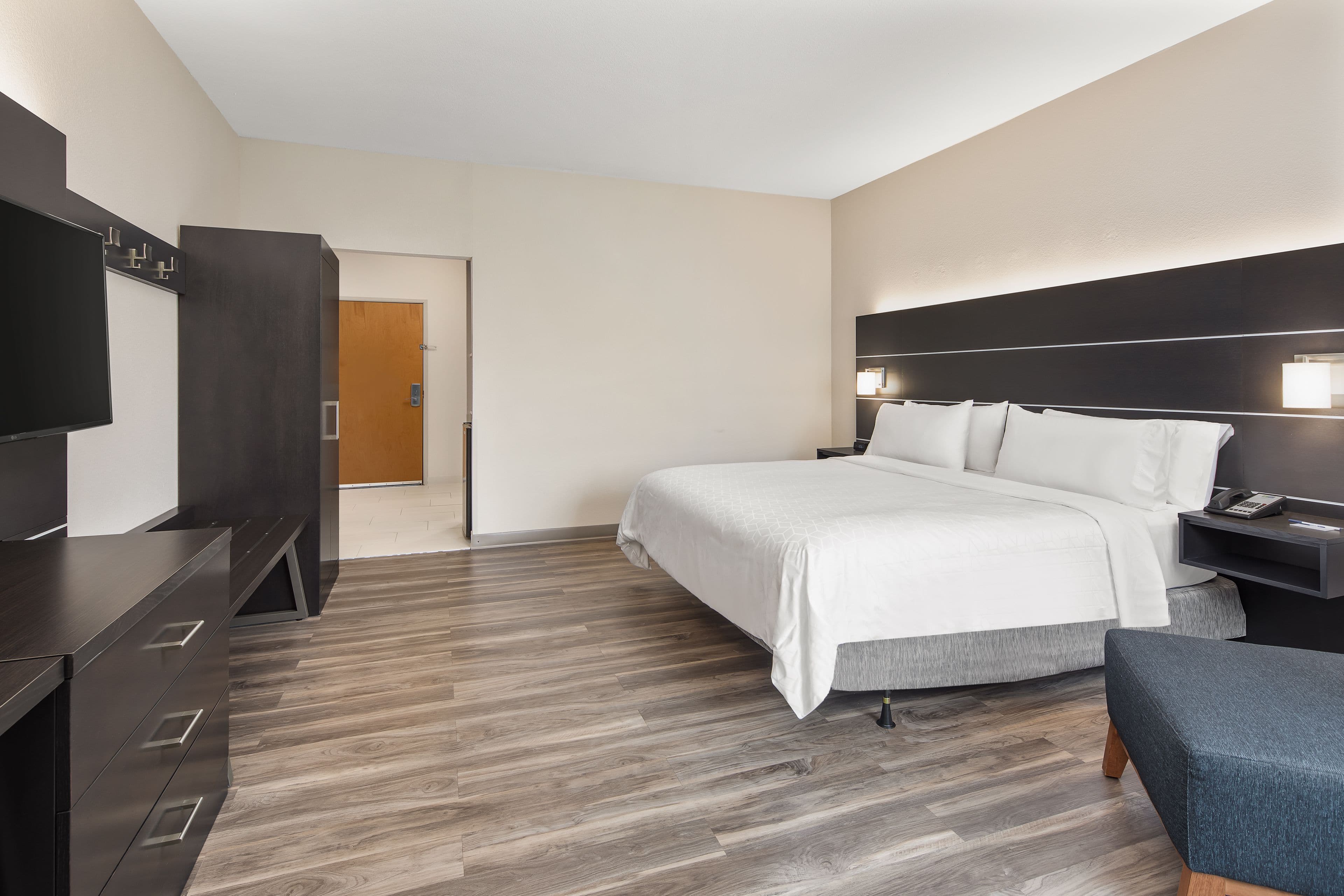 Holiday Inn Express & Suites Hardeeville-Hilton Head — 13