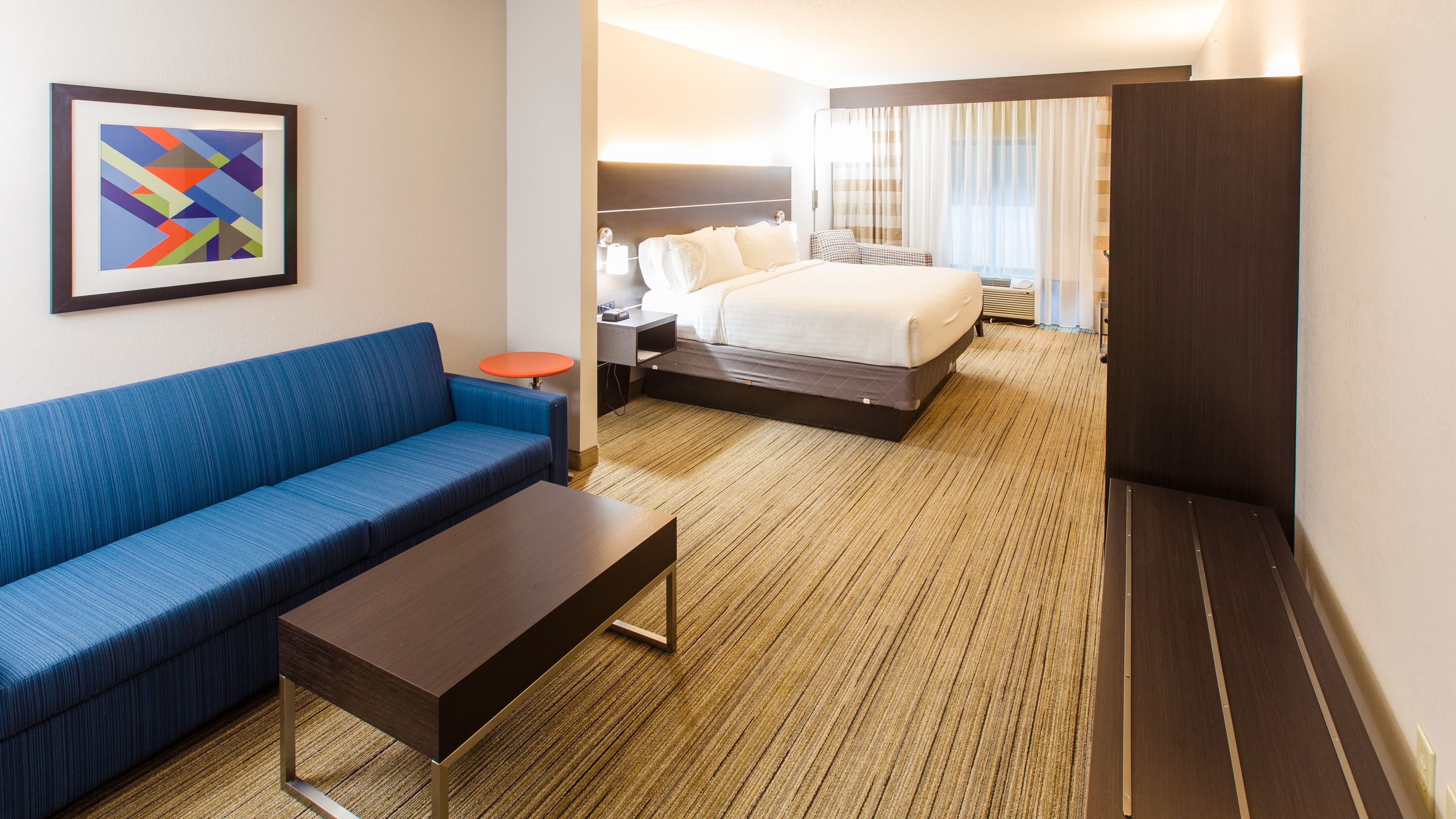 Holiday Inn Express & Suites Harriman — 8