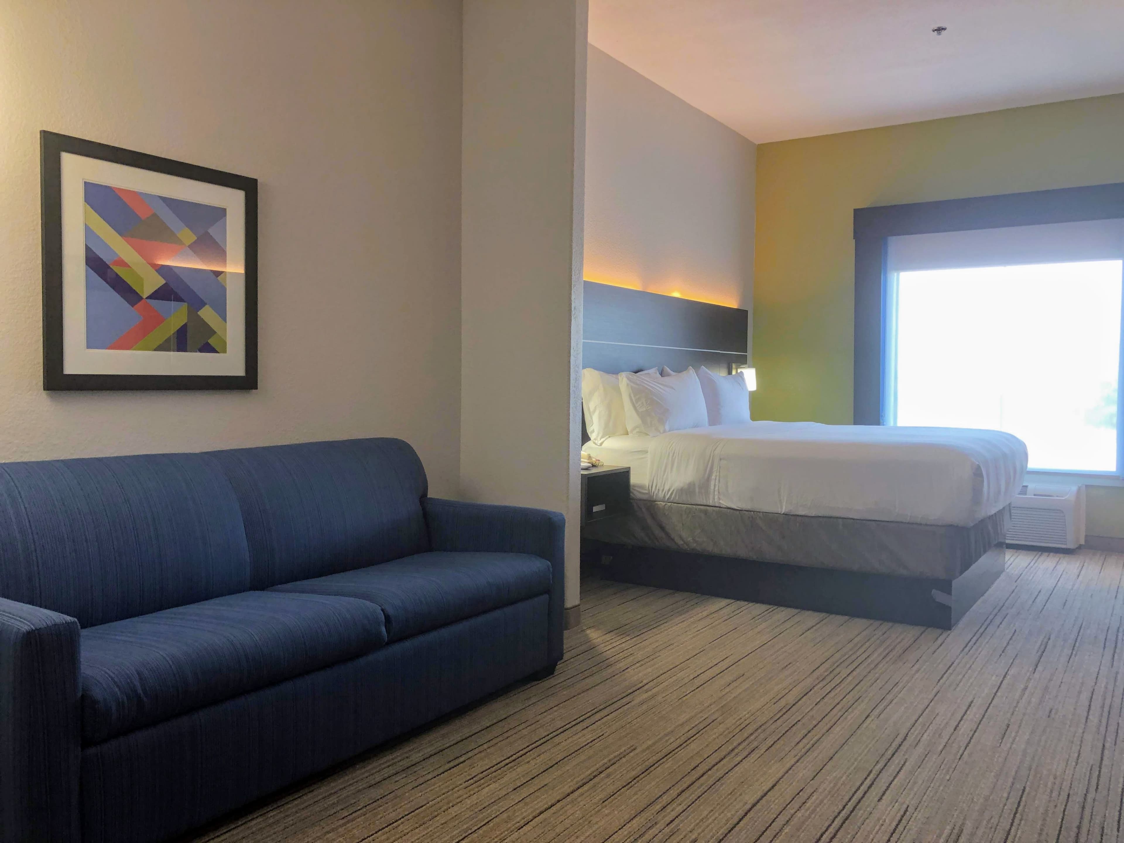 Holiday Inn Express & Suites Hearne — 26