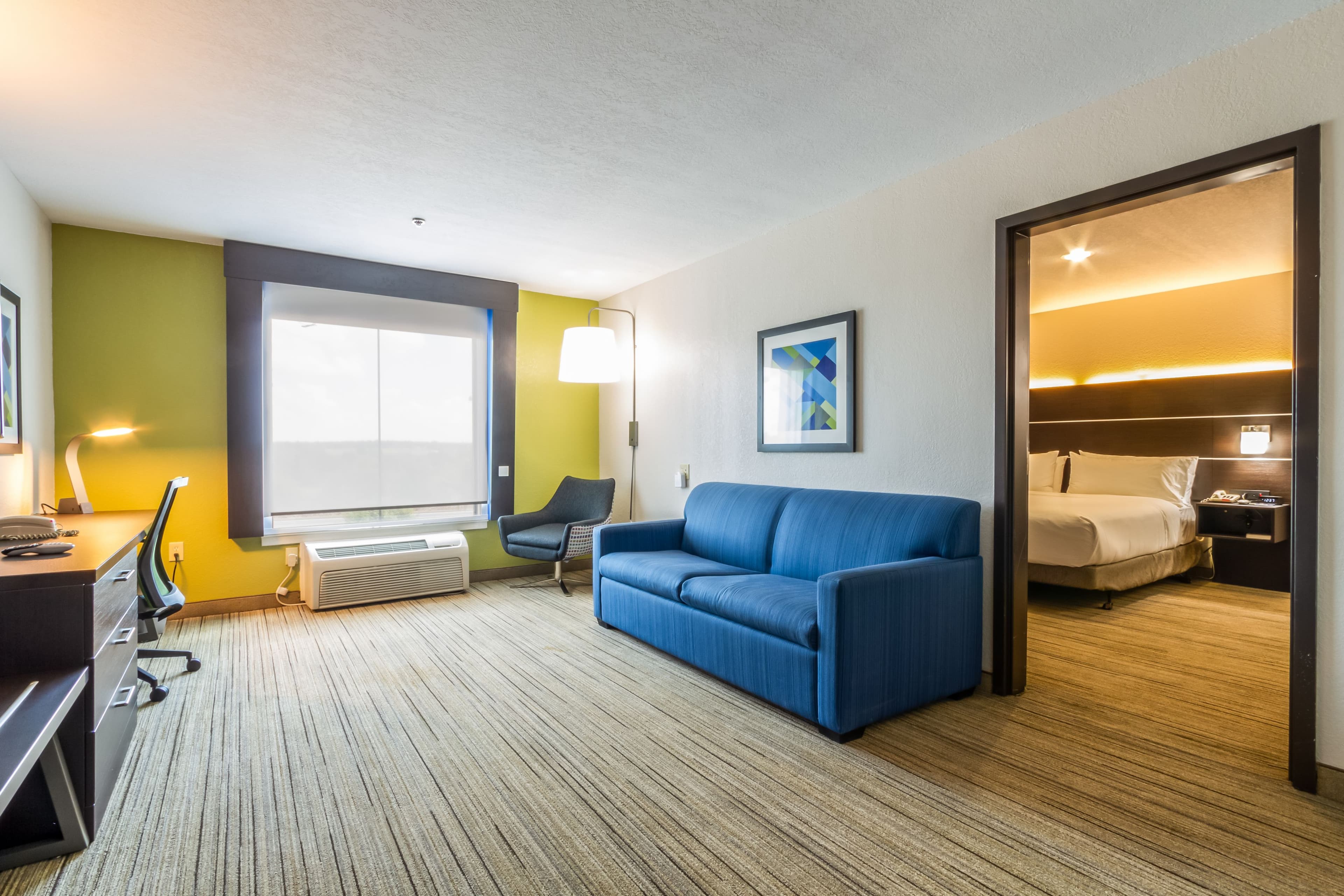 Holiday Inn Express & Suites Hearne — 31