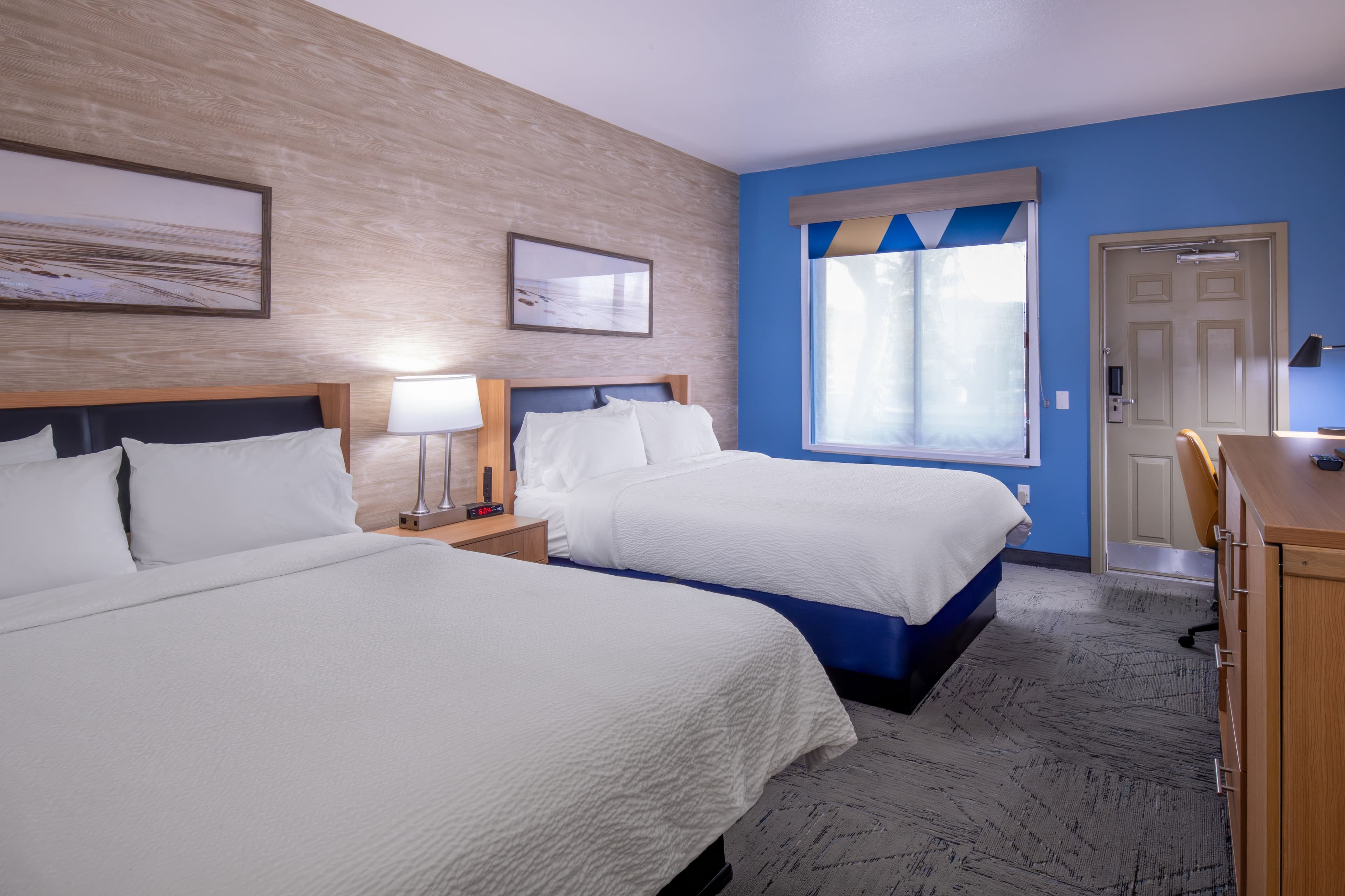 Holiday Inn Express & Suites Henderson — 22