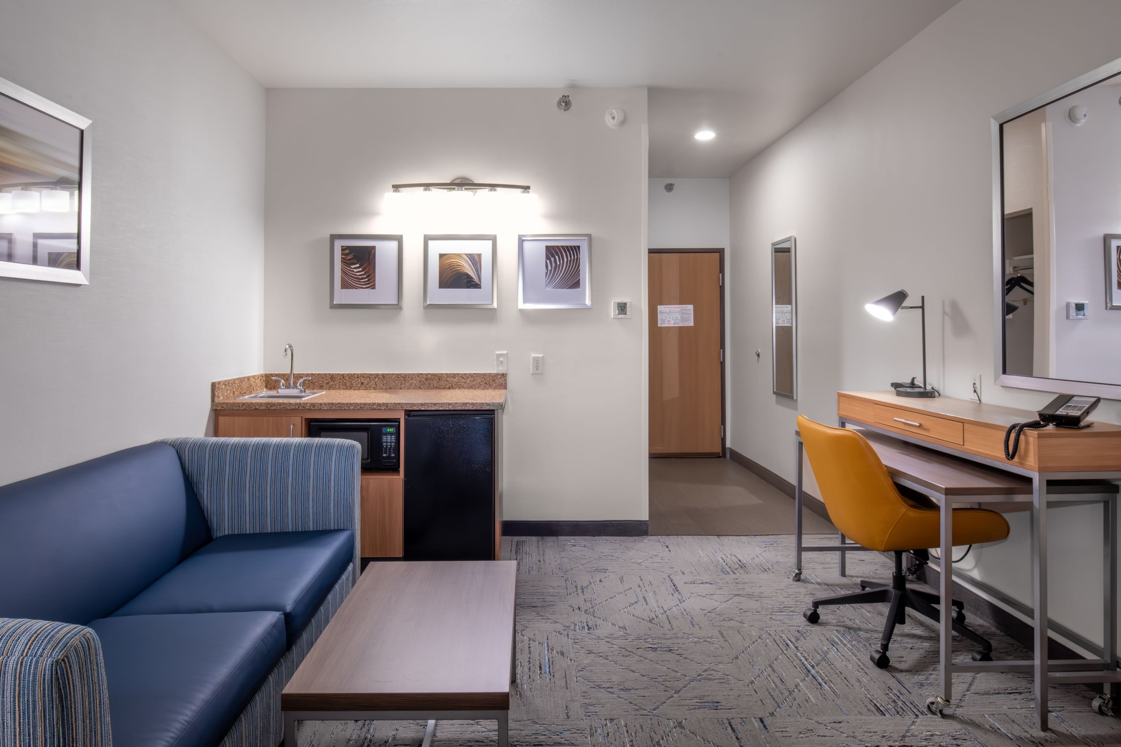 Holiday Inn Express & Suites Henderson — 27