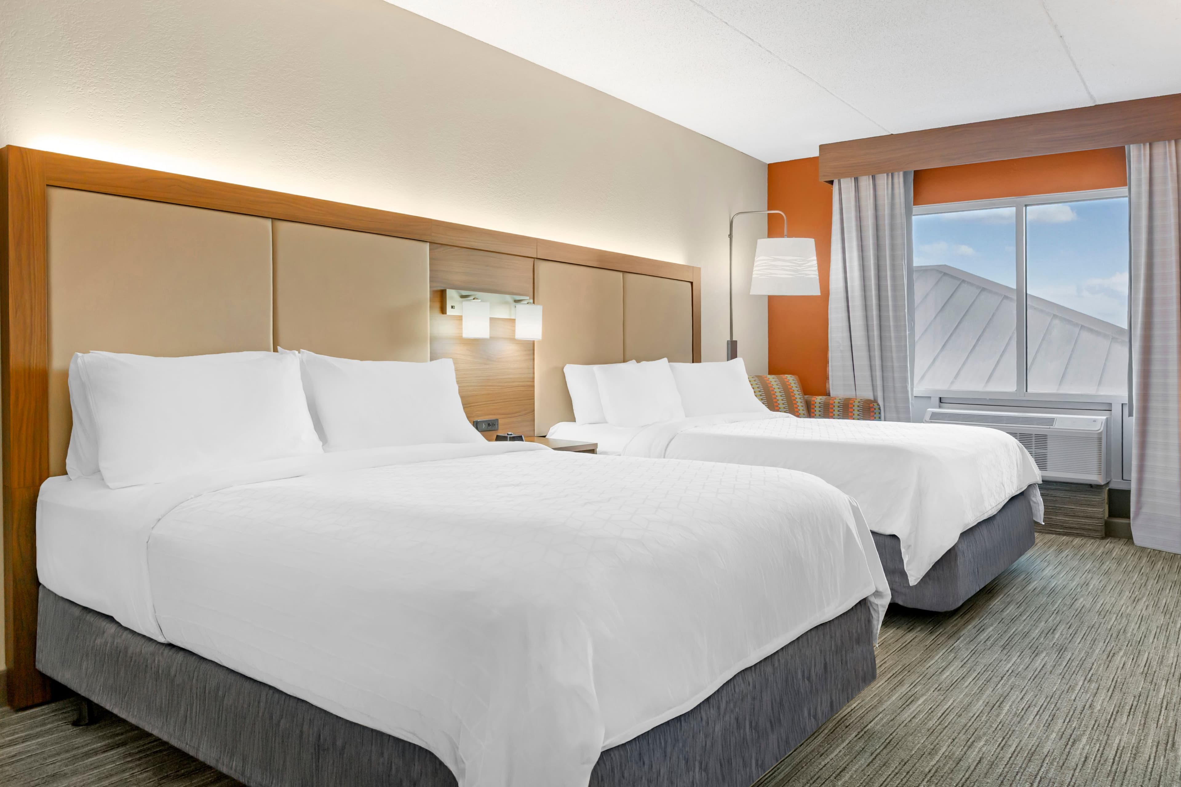 Holiday Inn Express & Suites Louisville South-Hillview — 18