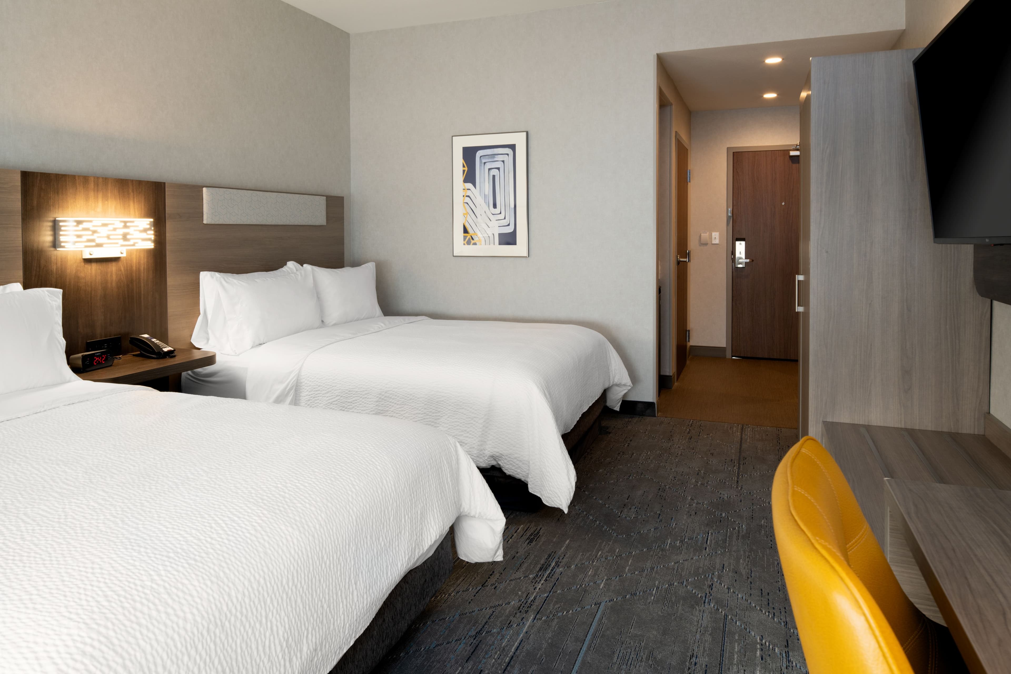Holiday Inn Express & Suites Hollister — 30