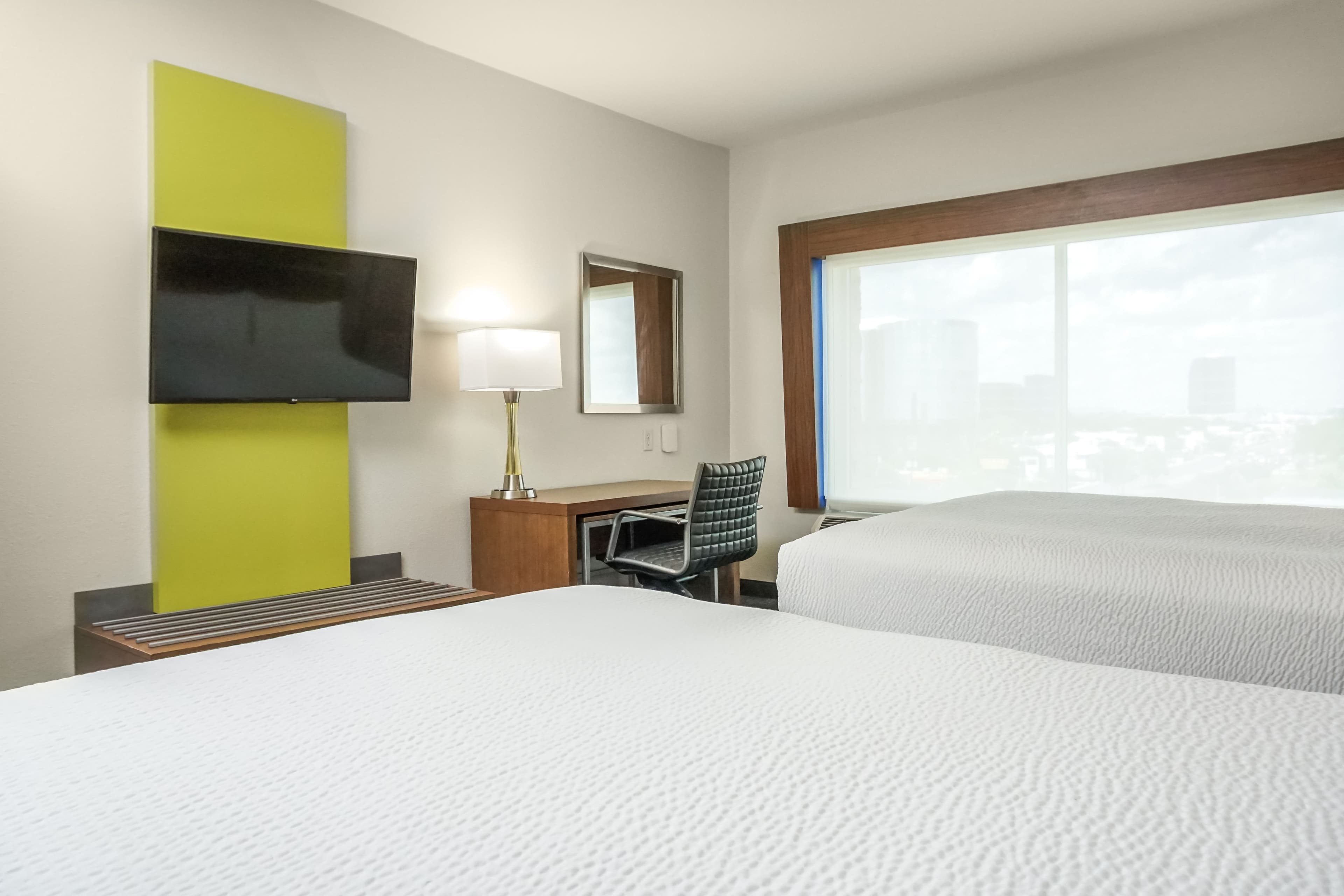 Holiday Inn Express & Suites Houston Westchase - Westheimer — 32