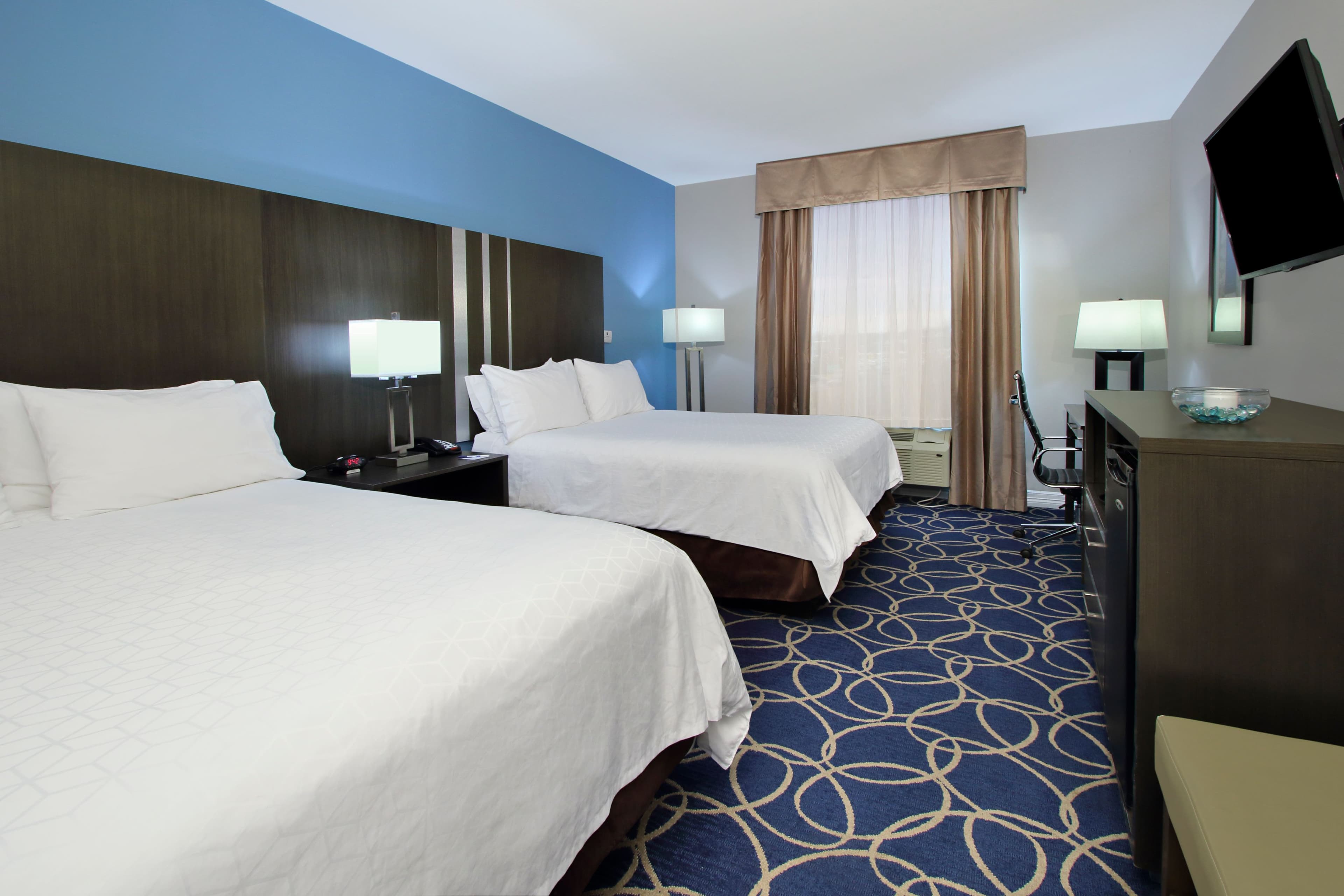 Holiday Inn Express & Suites Houston North - IAH Area — 24
