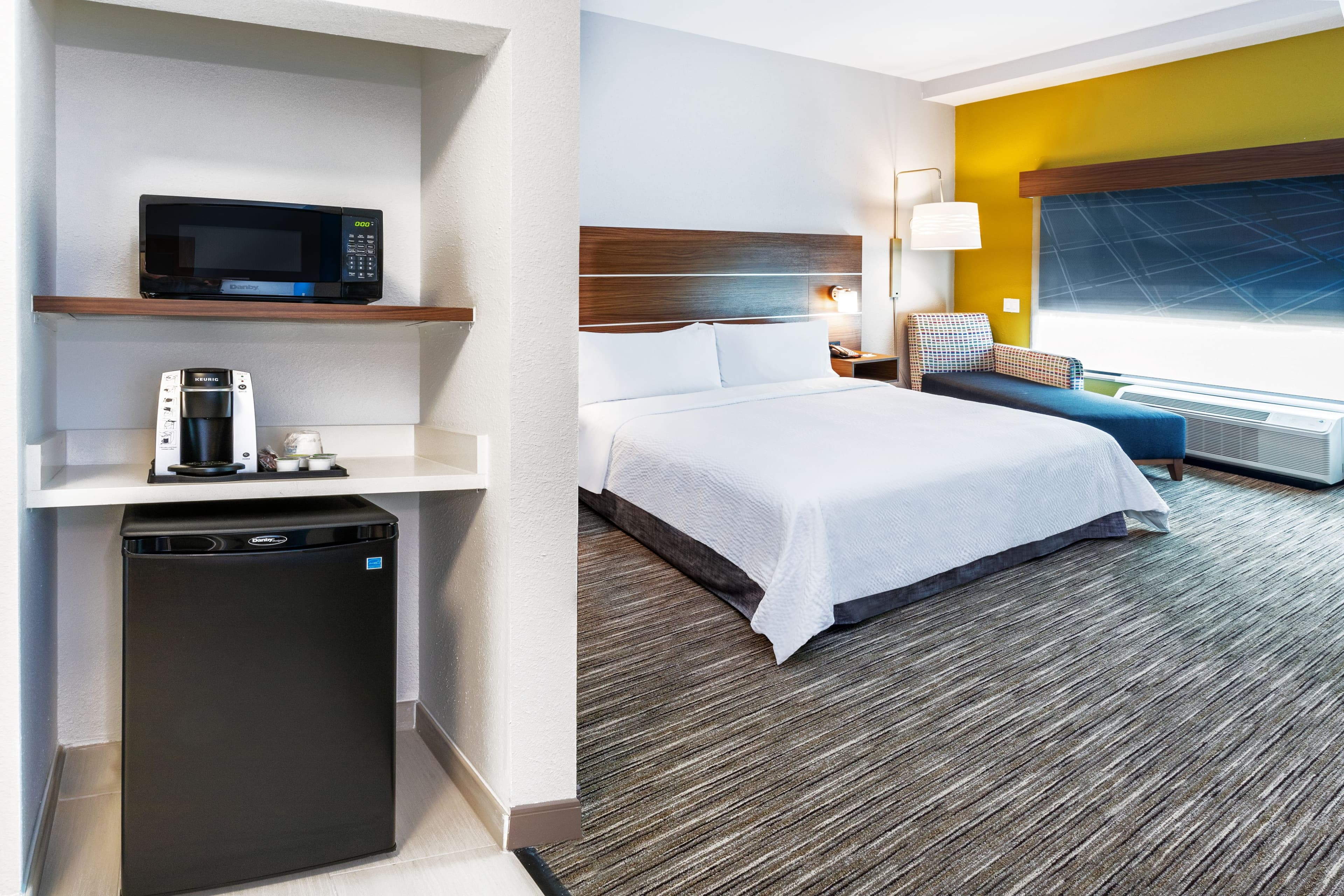 Holiday Inn Express & Suites Houston - Downtown North — 6