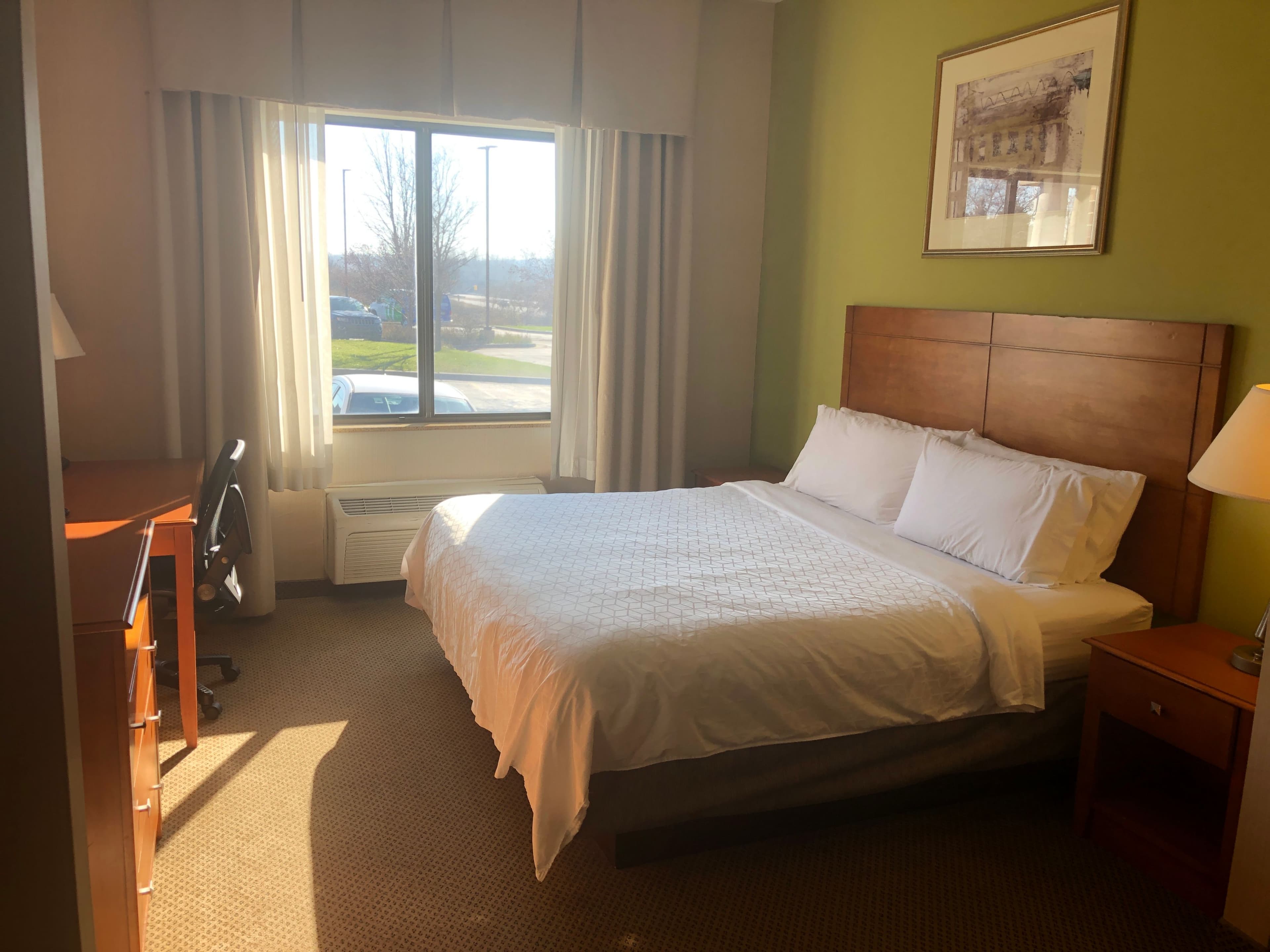 Holiday Inn Express & Suites Howell — 8