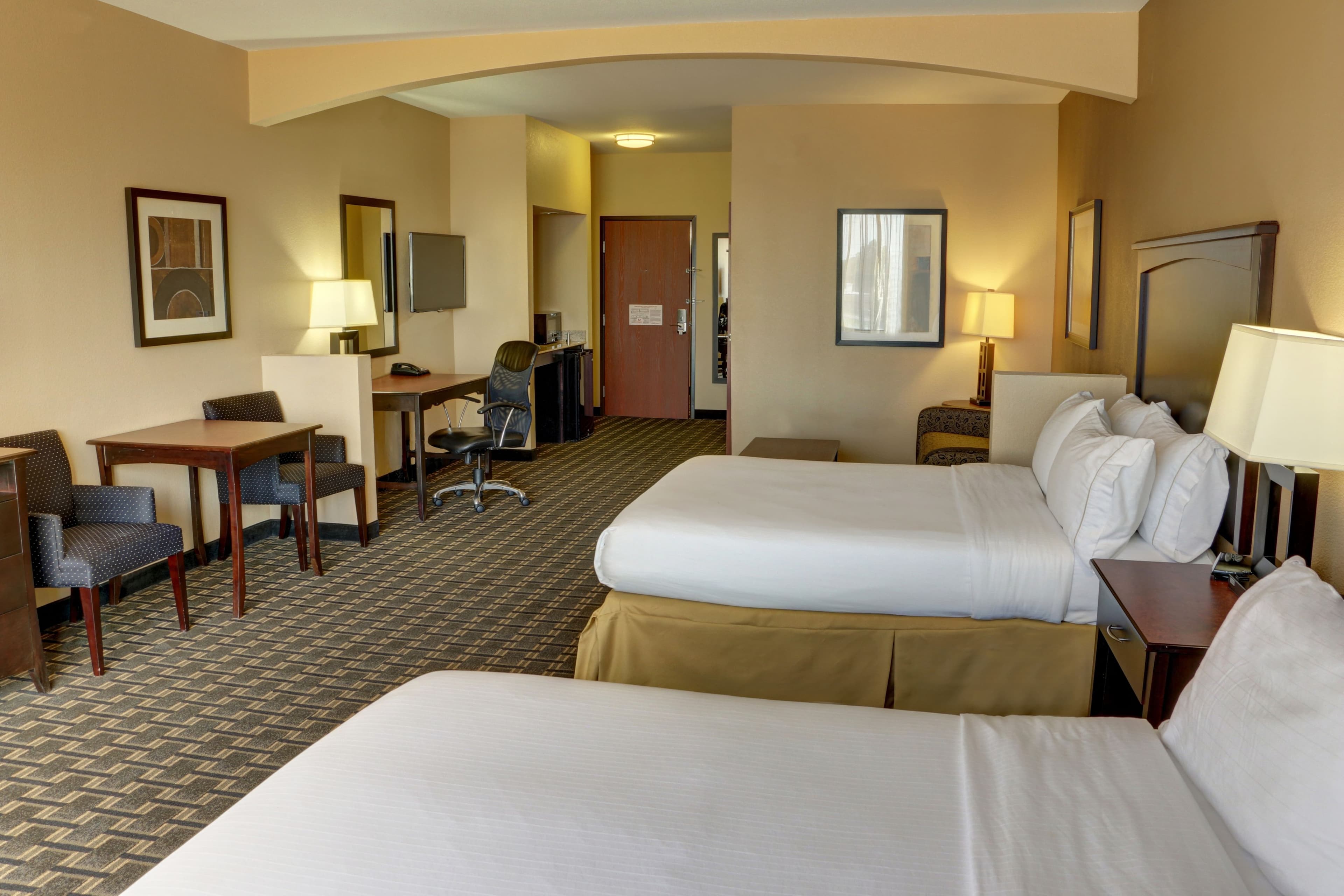 Holiday Inn Express & Suites Huntsville — 14