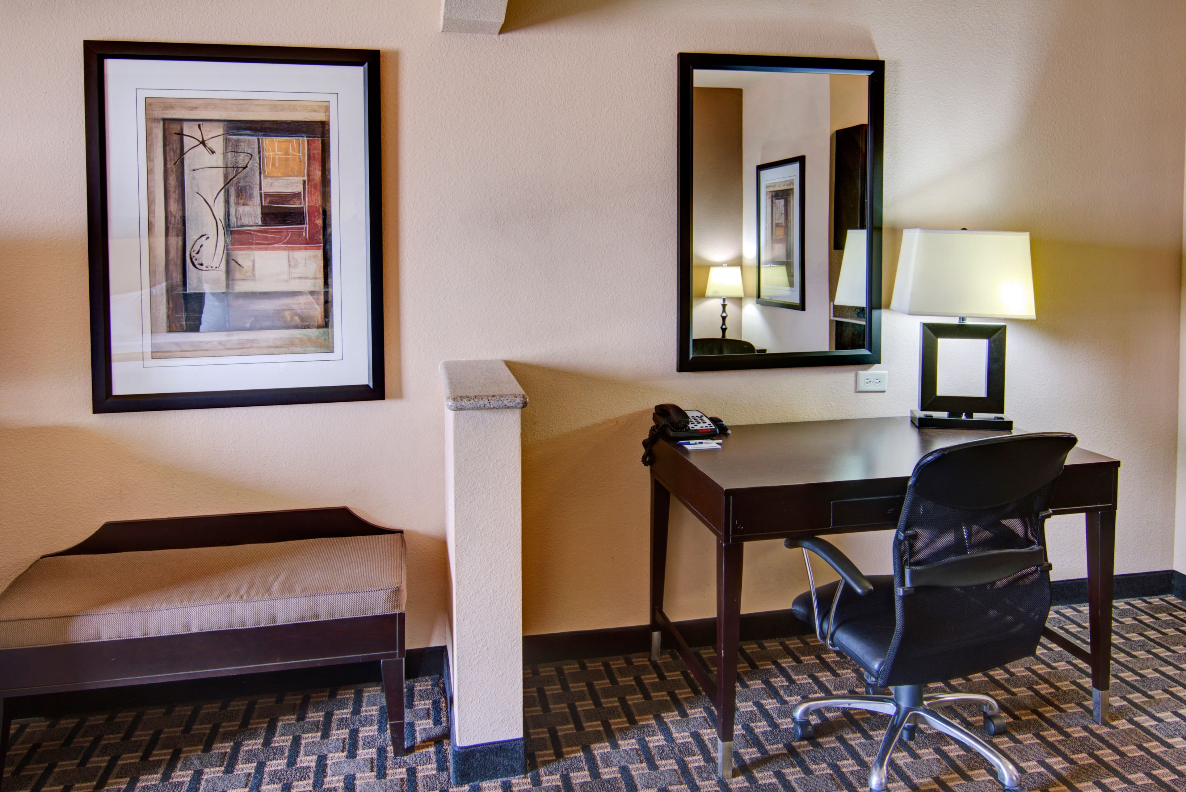 Holiday Inn Express & Suites Huntsville — 18