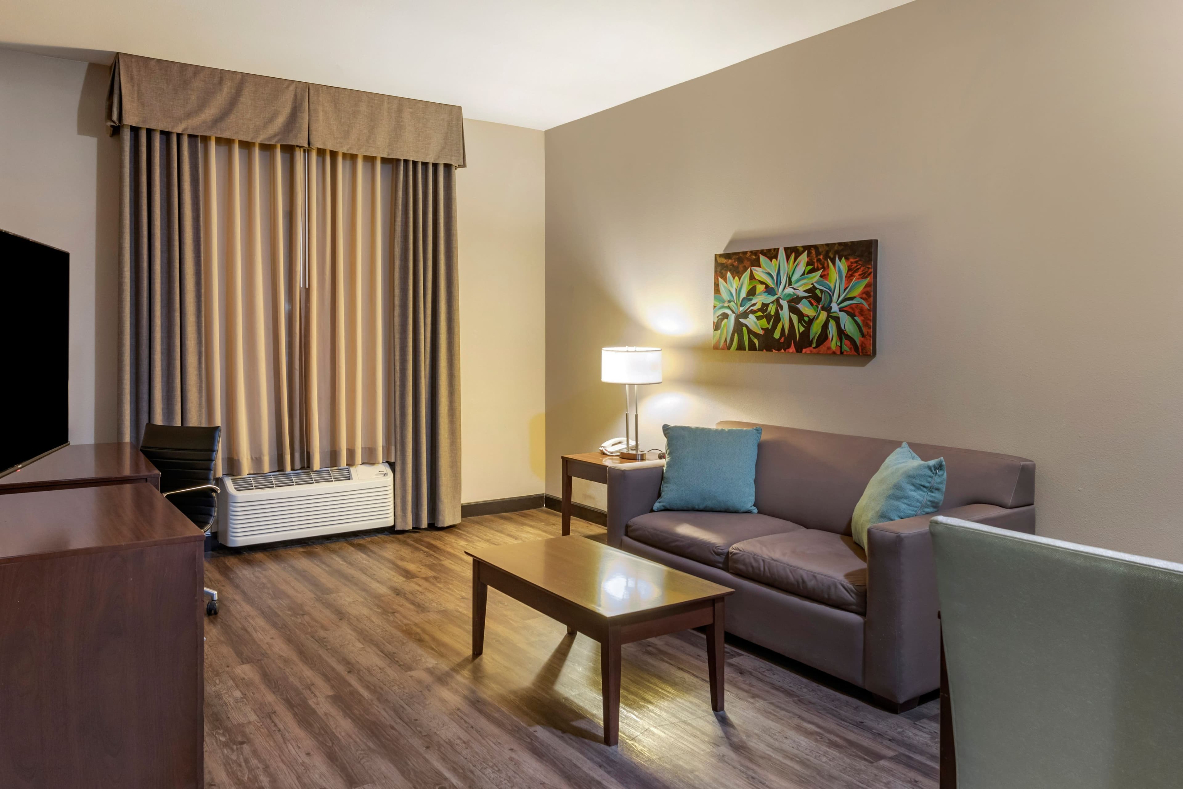 Holiday Inn Express & Suites Indio - Coachella Valley — 32
