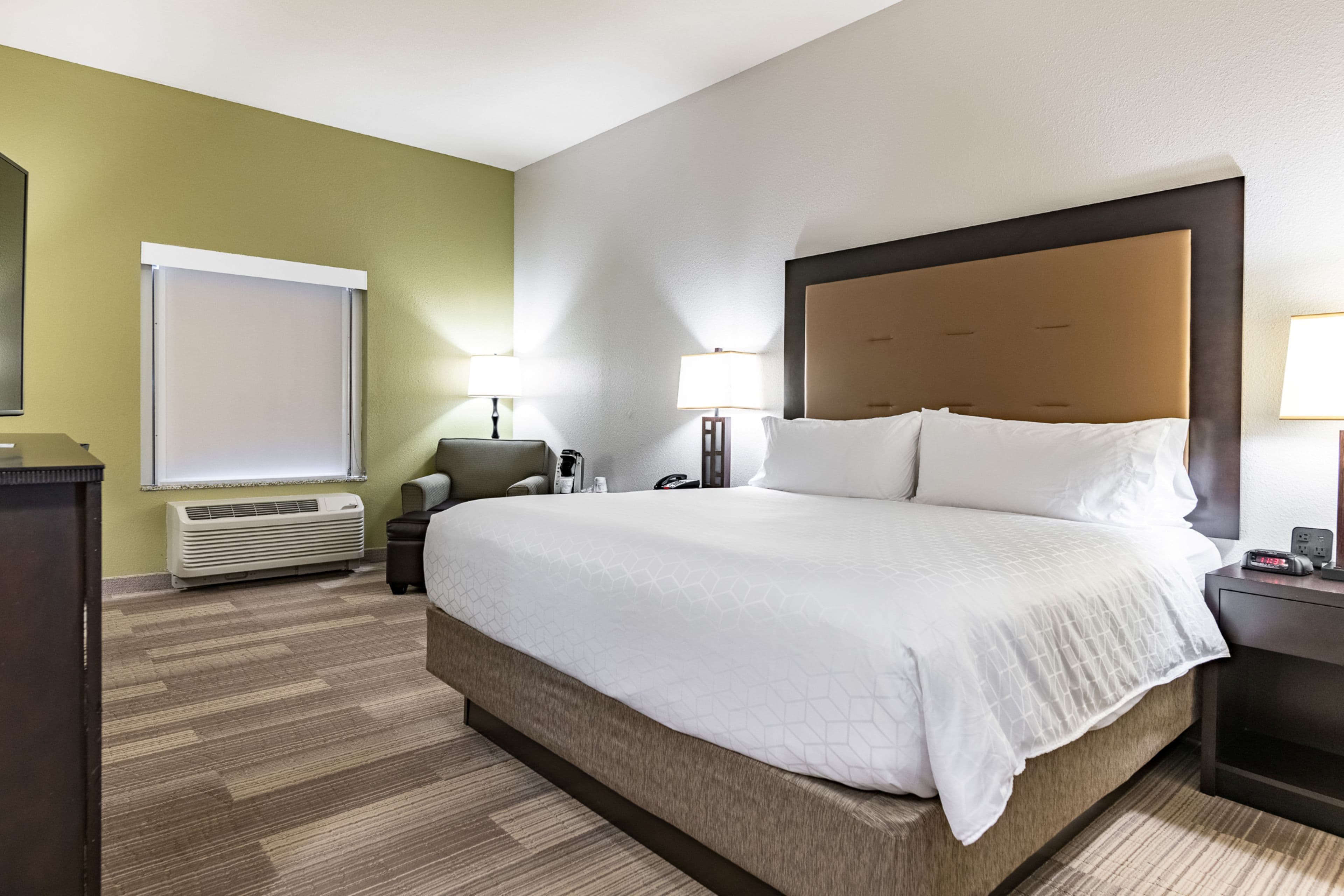 Holiday Inn Express & Suites Ironton — 8