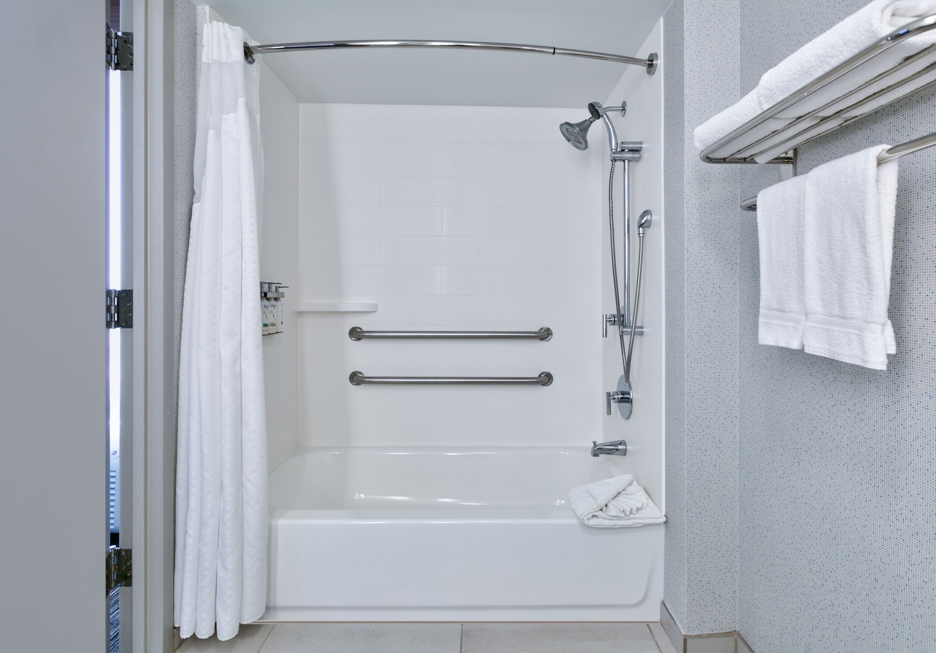 Holiday Inn Express & Suites Dallas Ft. Worth Airport South — 9