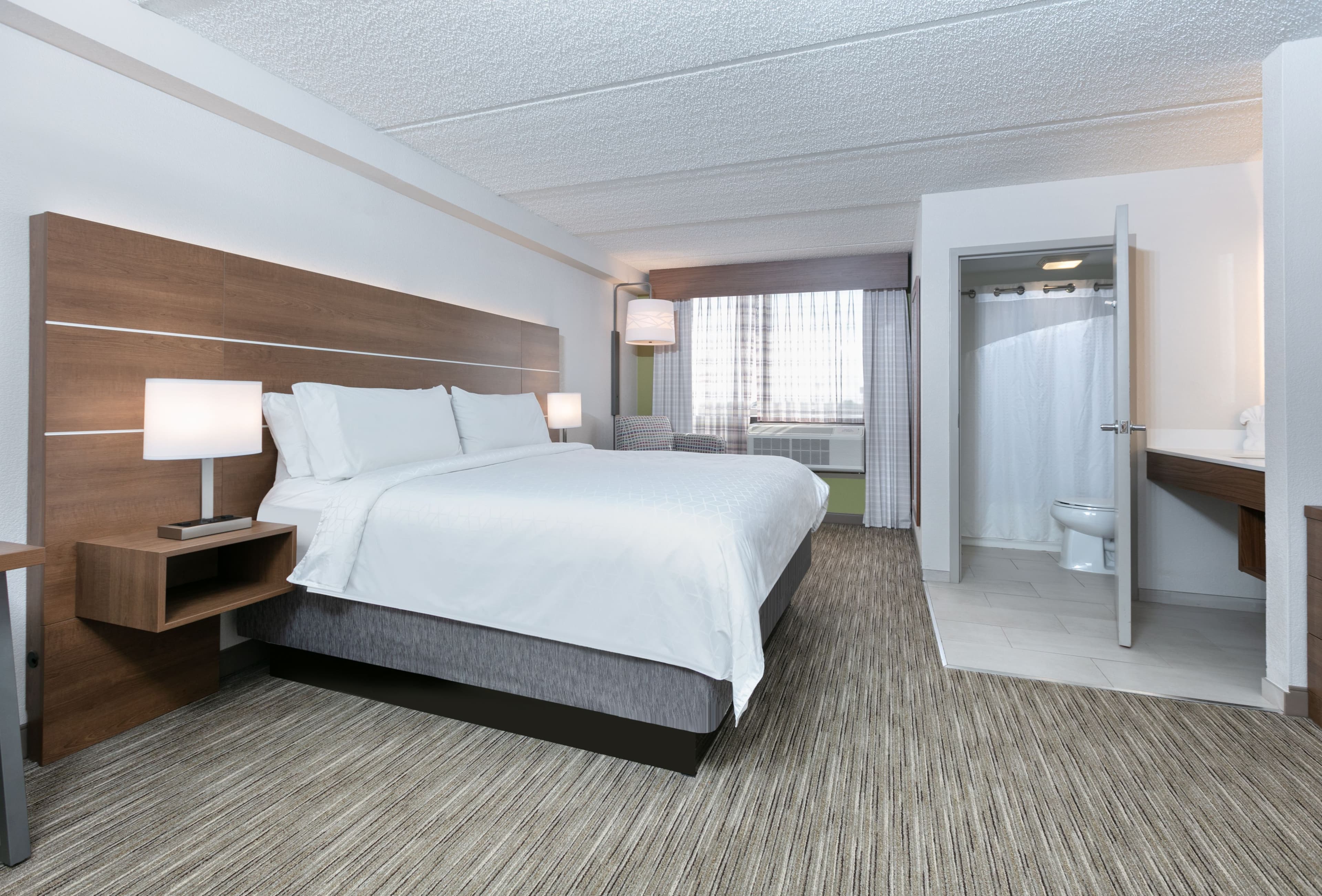 Holiday Inn Express & Suites Dallas Ft. Worth Airport South — 6
