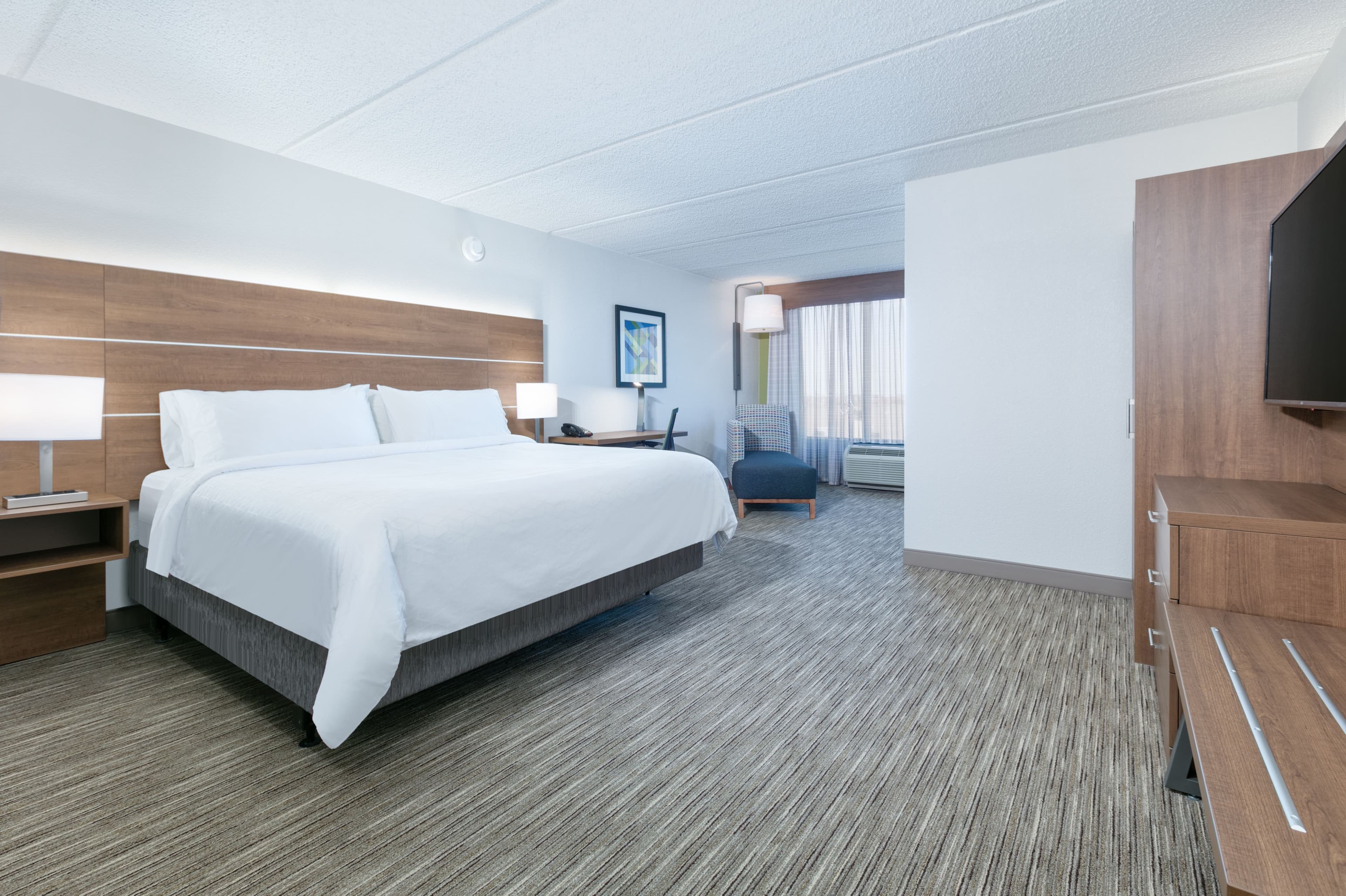 Holiday Inn Express & Suites Dallas Ft. Worth Airport South — 8