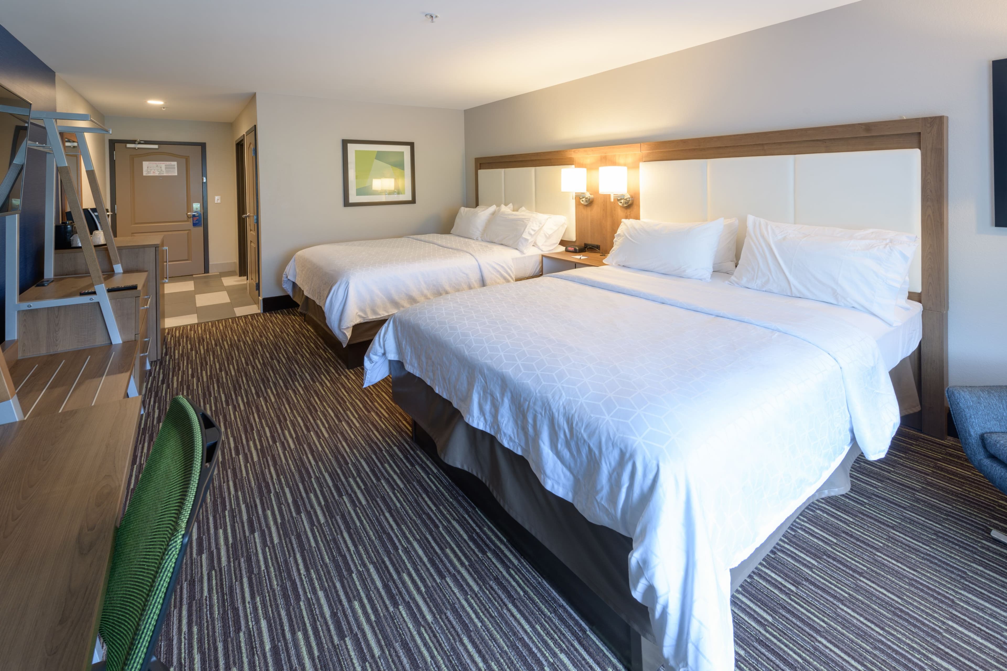 Holiday Inn Express & Suites Jamestown — 10