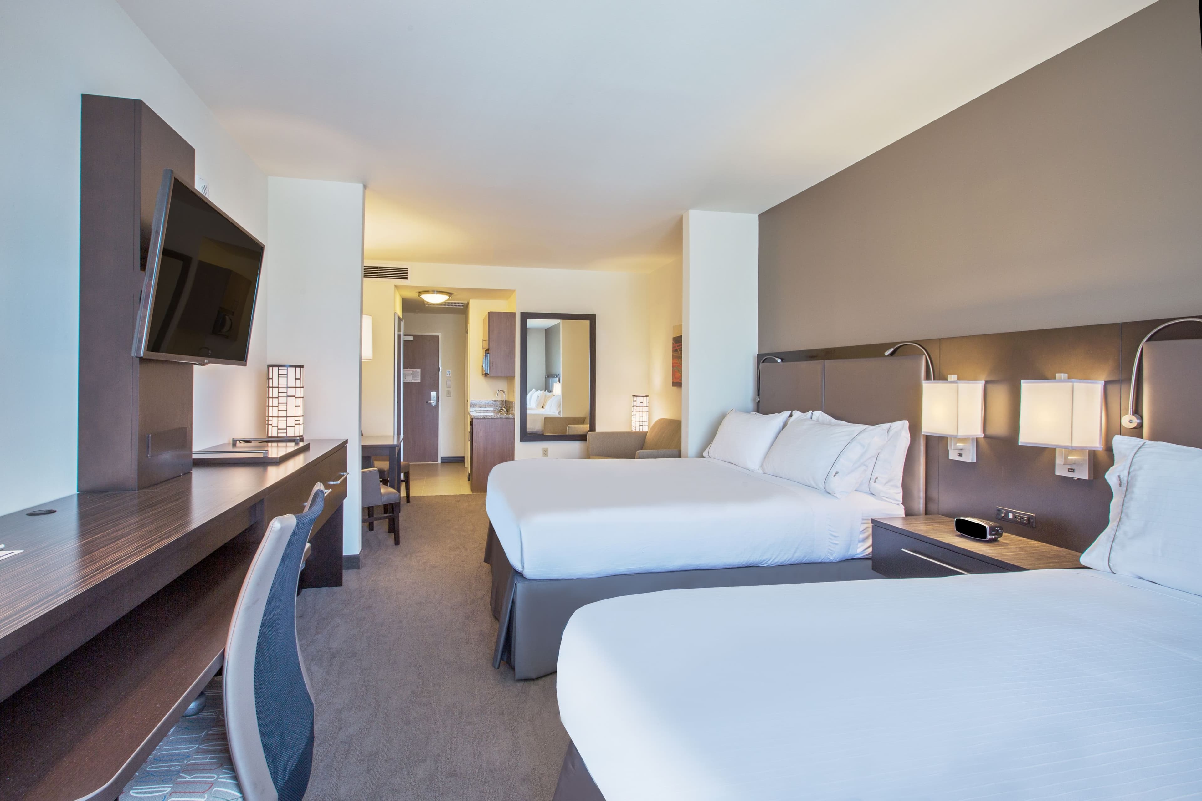 Holiday Inn Express & Suites Kailua-Kona — 42