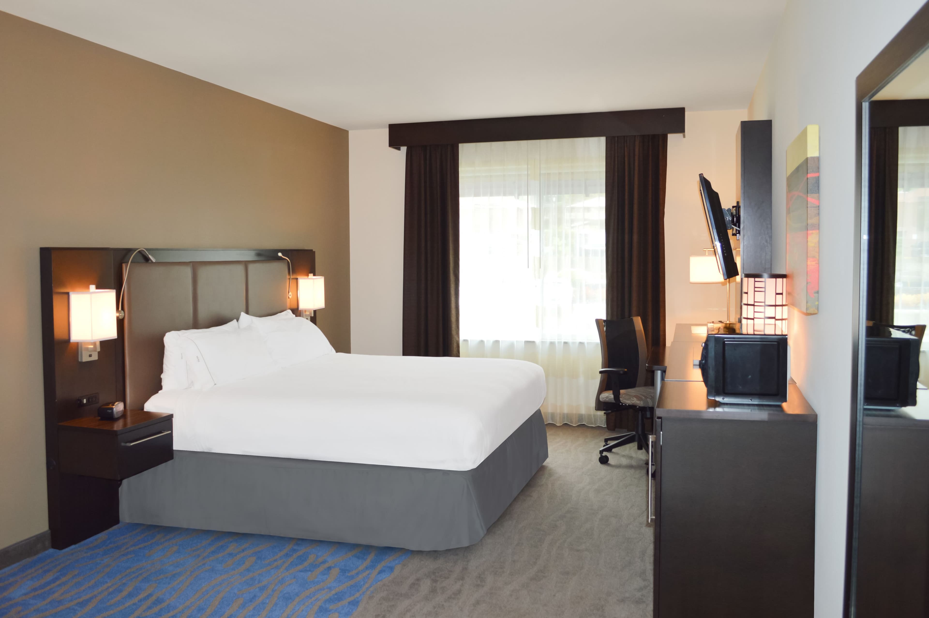 Holiday Inn Express & Suites Kailua-Kona — 5
