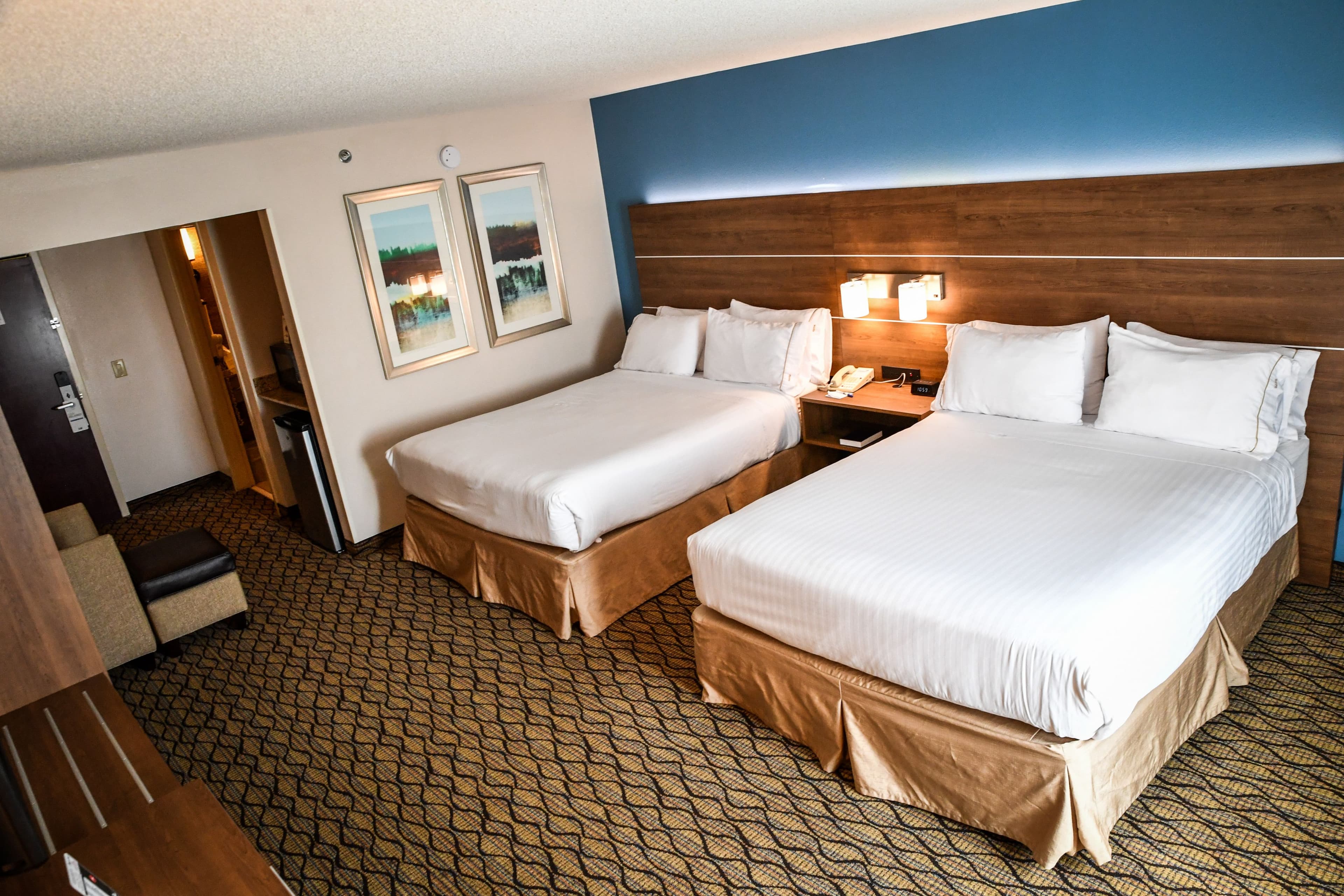 Holiday Inn Express & Suites Concord — 20